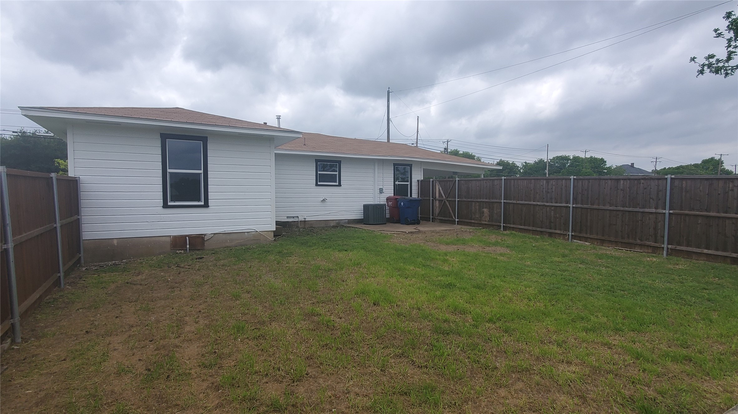 1237 S Waco Street Van Alstyne TX 75495
