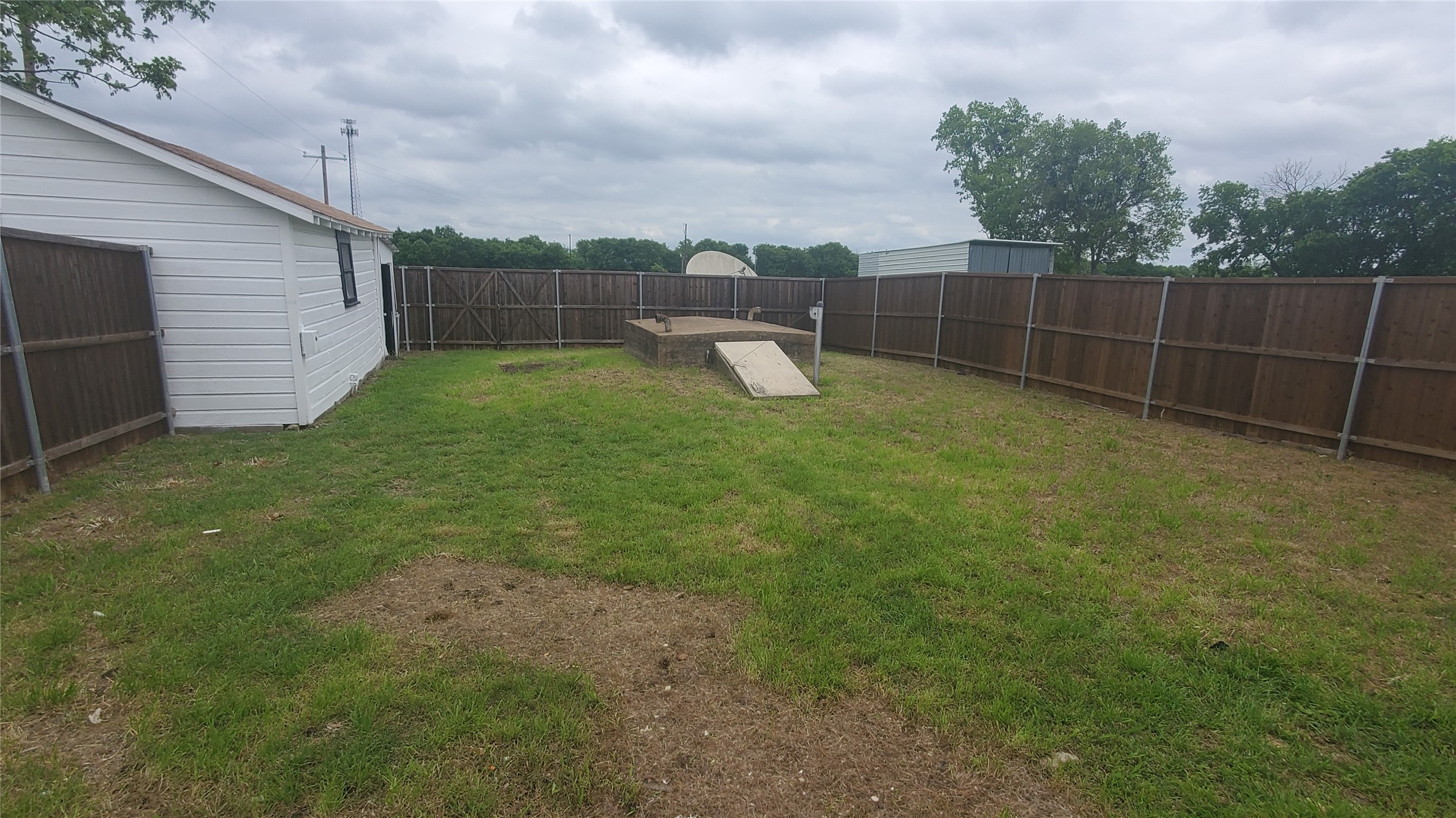 1237 S Waco Street Van Alstyne TX 75495