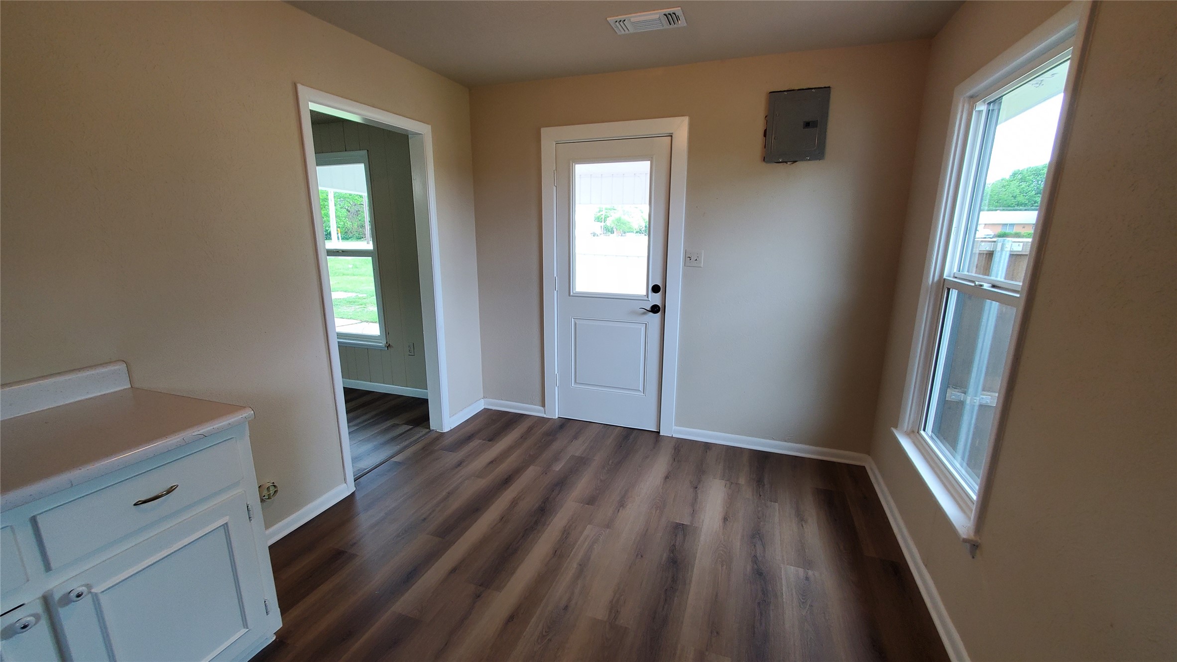 1237 S Waco Street Van Alstyne TX 75495