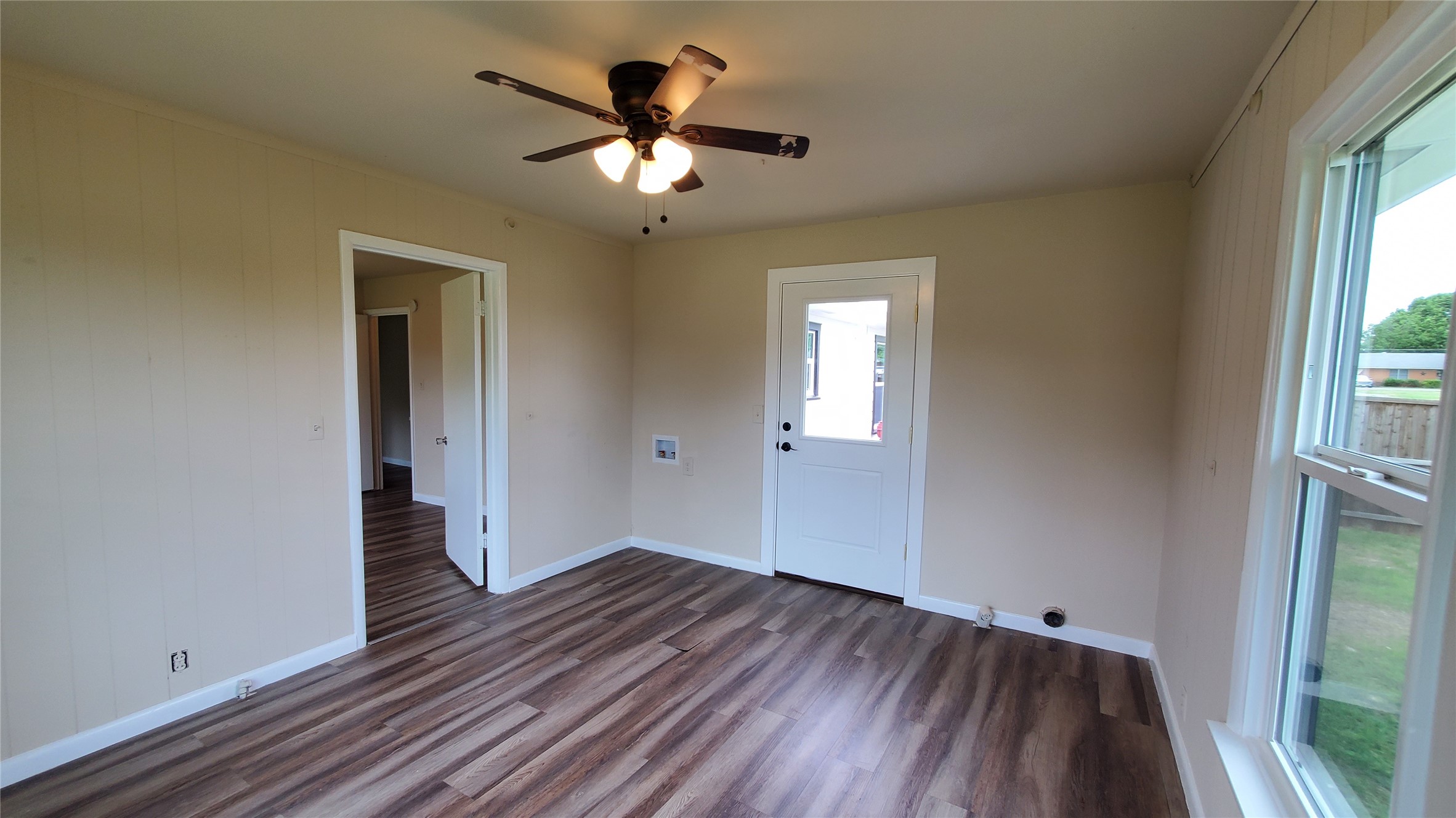 1237 S Waco Street Van Alstyne TX 75495