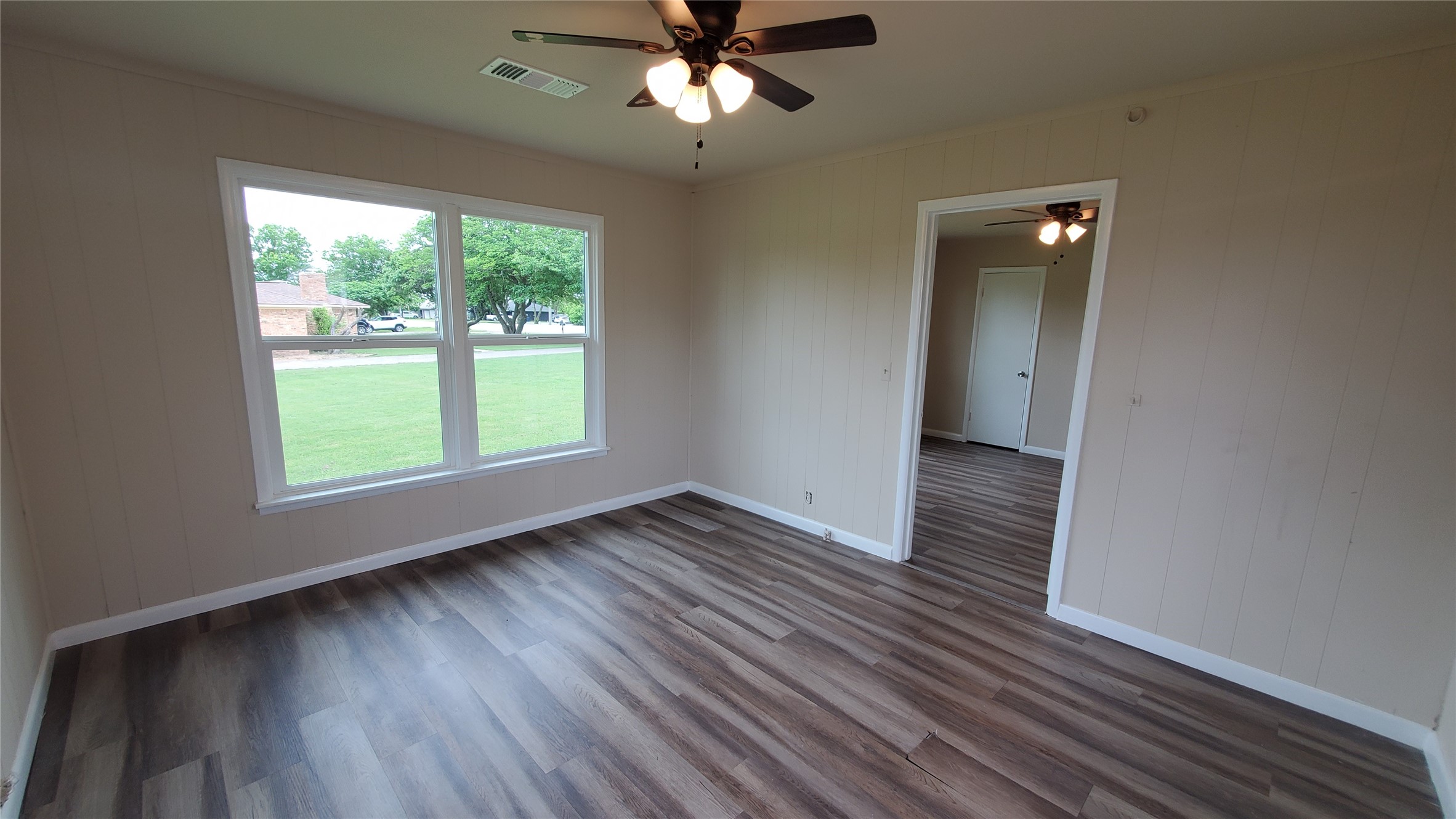1237 S Waco Street Van Alstyne TX 75495