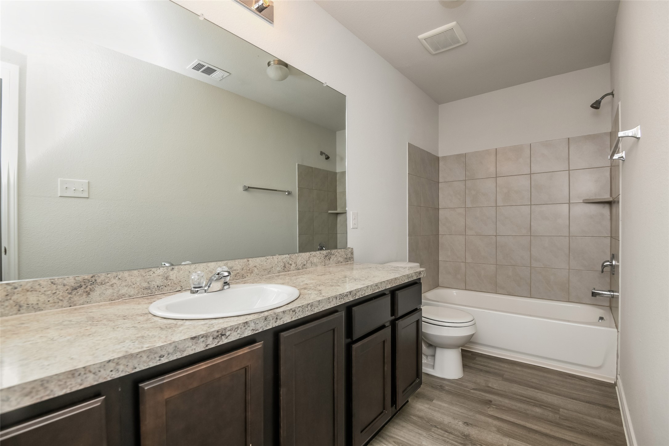 1205 Mallard Cove Ennis TX 75119