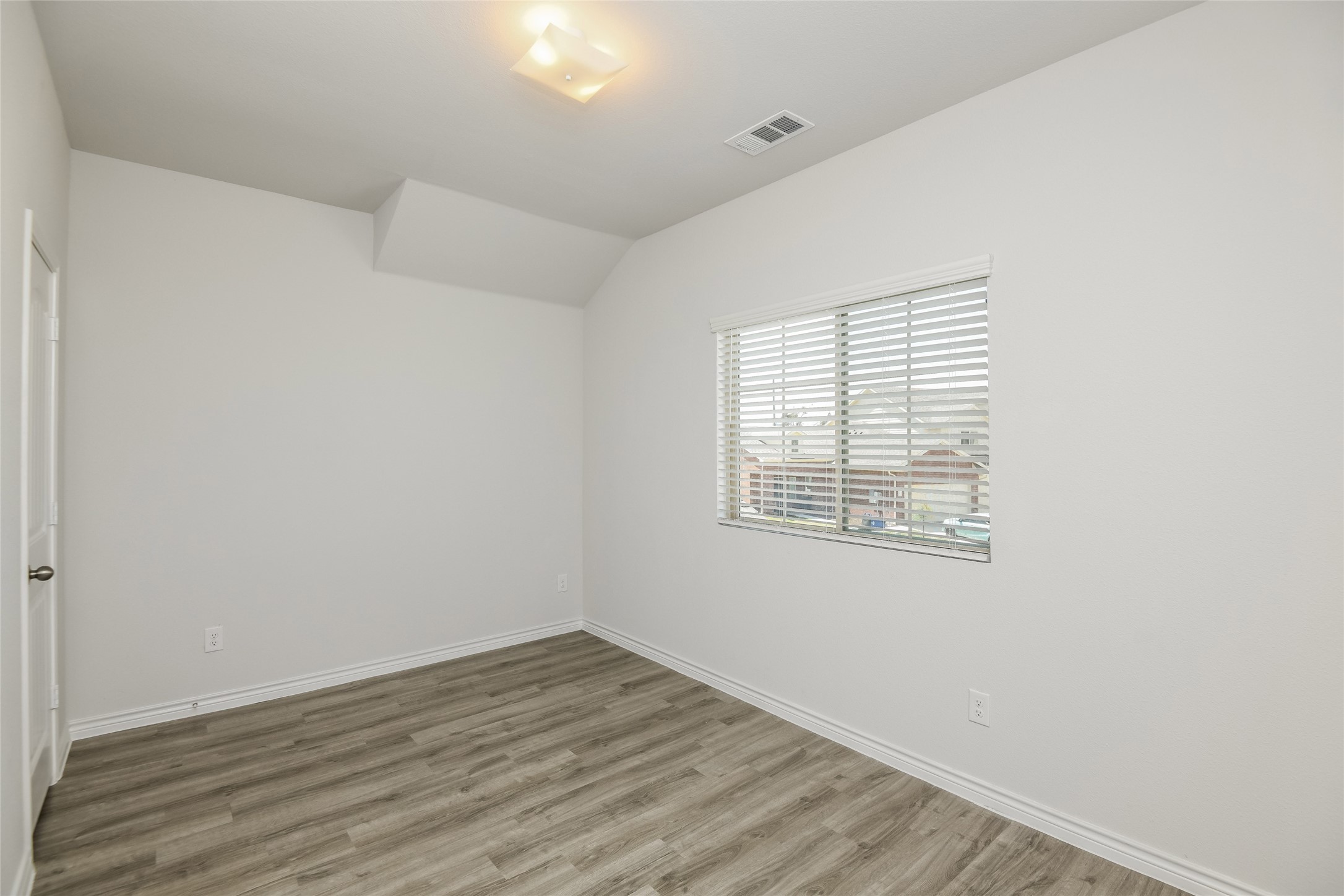 1205 Mallard Cove Ennis TX 75119