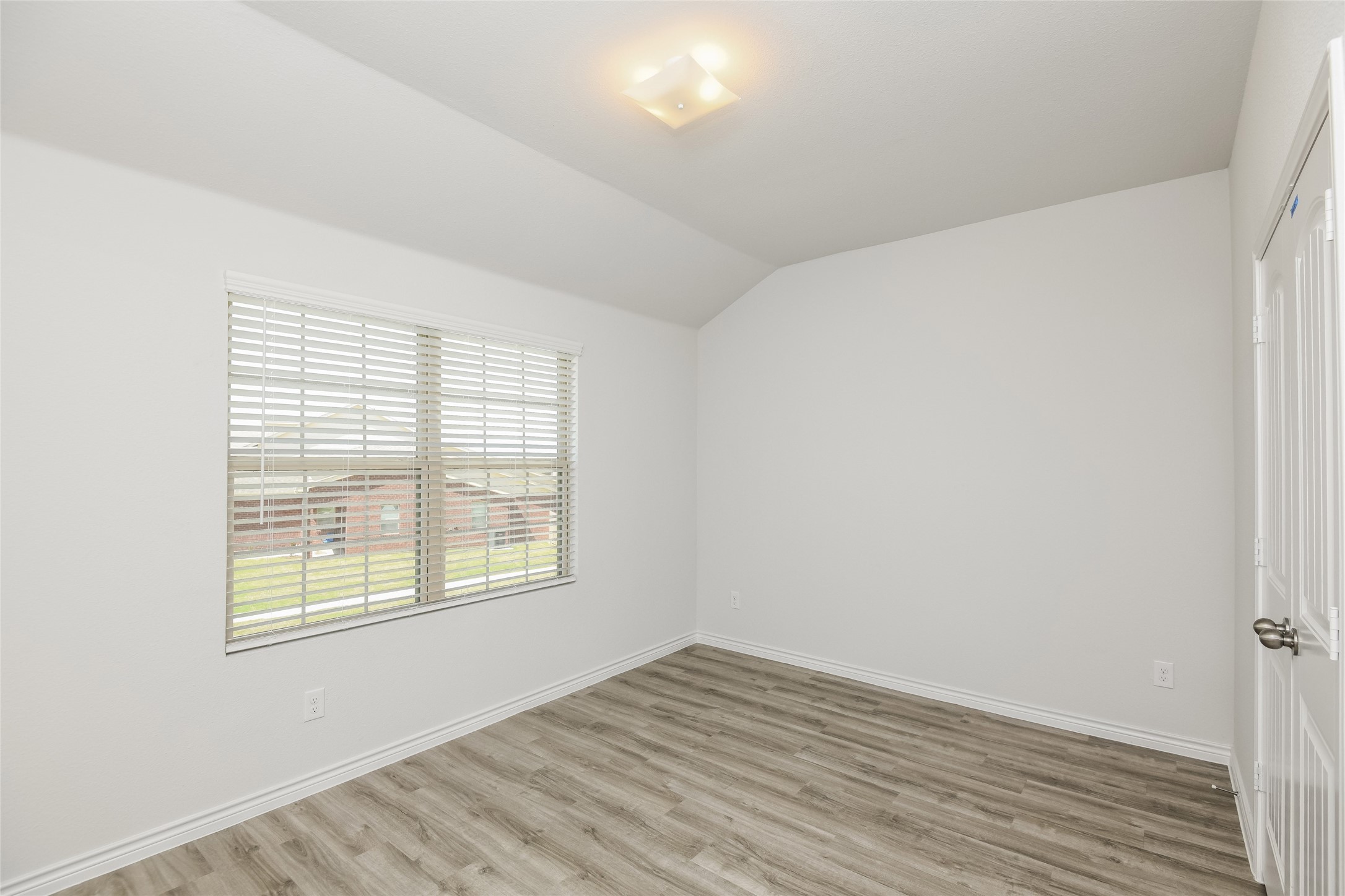 1205 Mallard Cove Ennis TX 75119