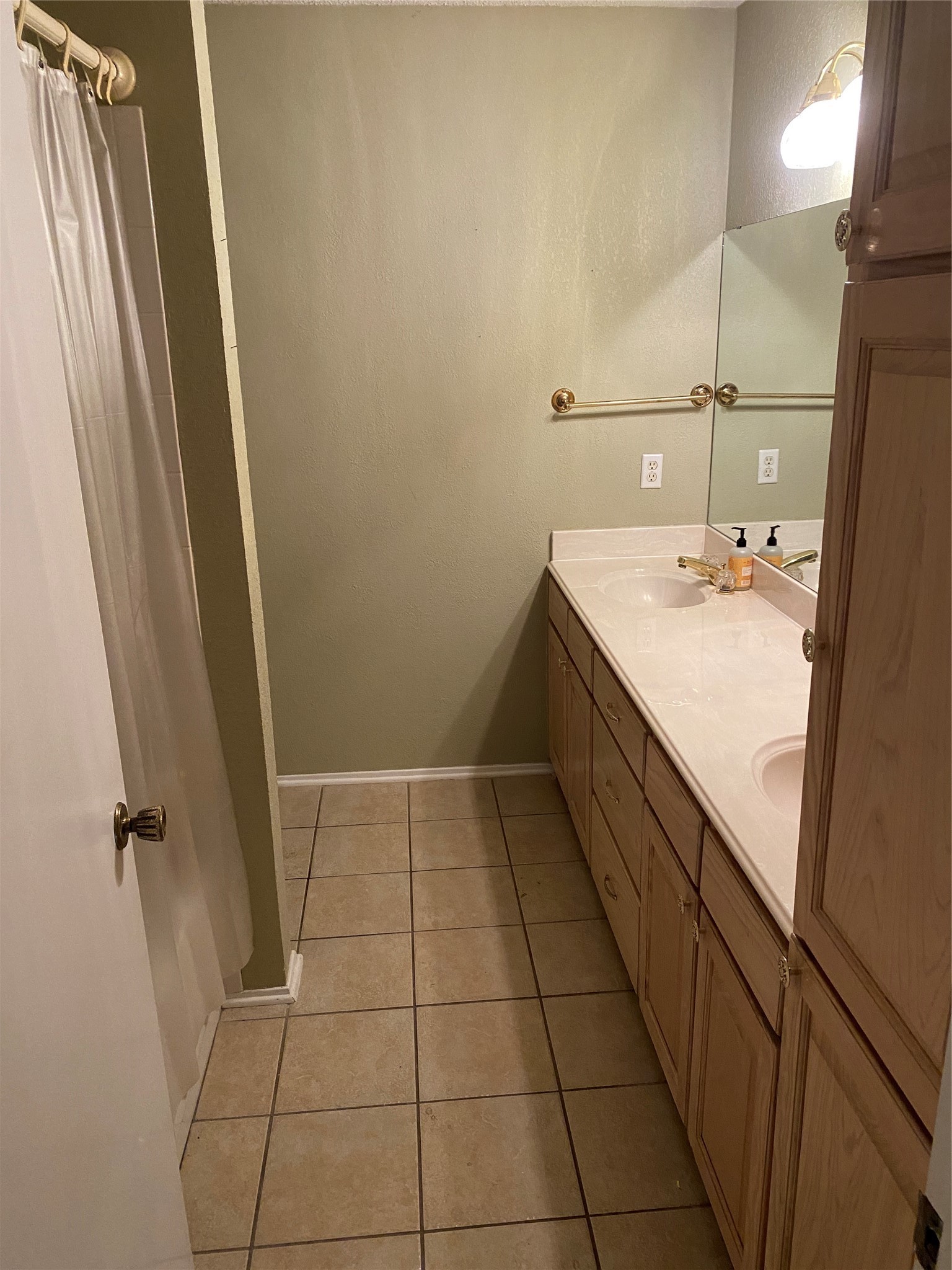 623 Club Oak Drive River Oaks TX 76114