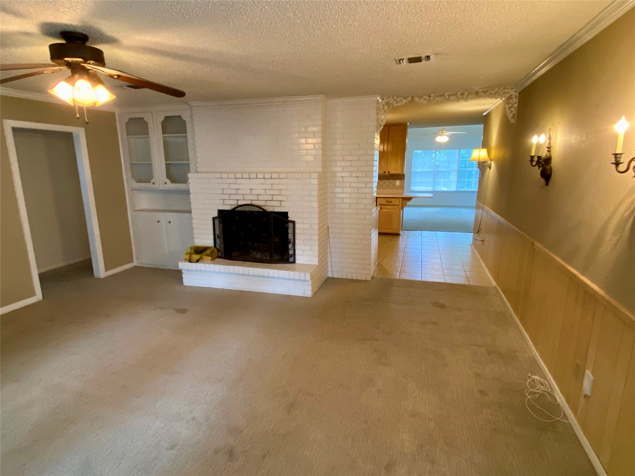 623 Club Oak Drive River Oaks TX 76114