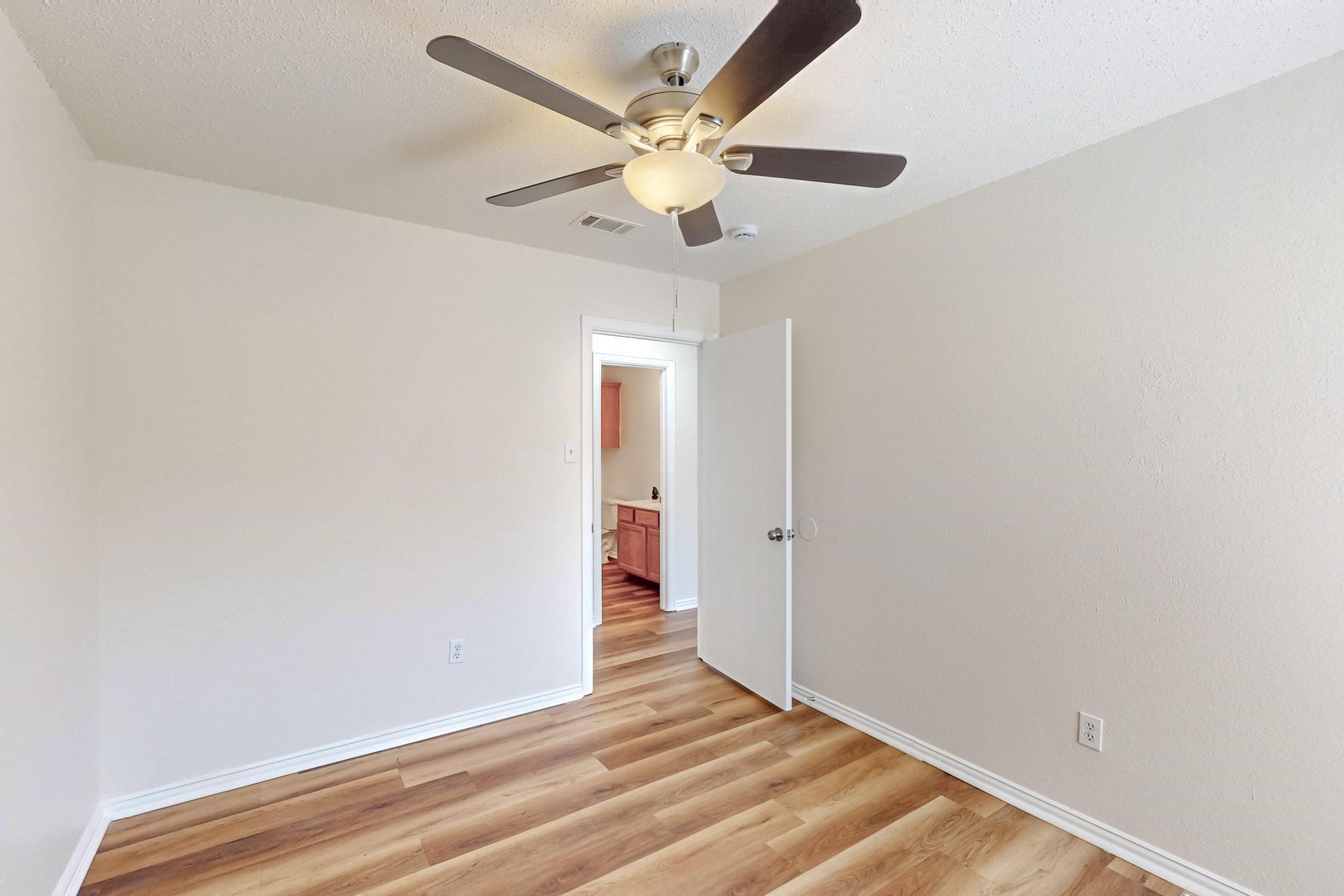 404 Truman Street Arlington TX 76011