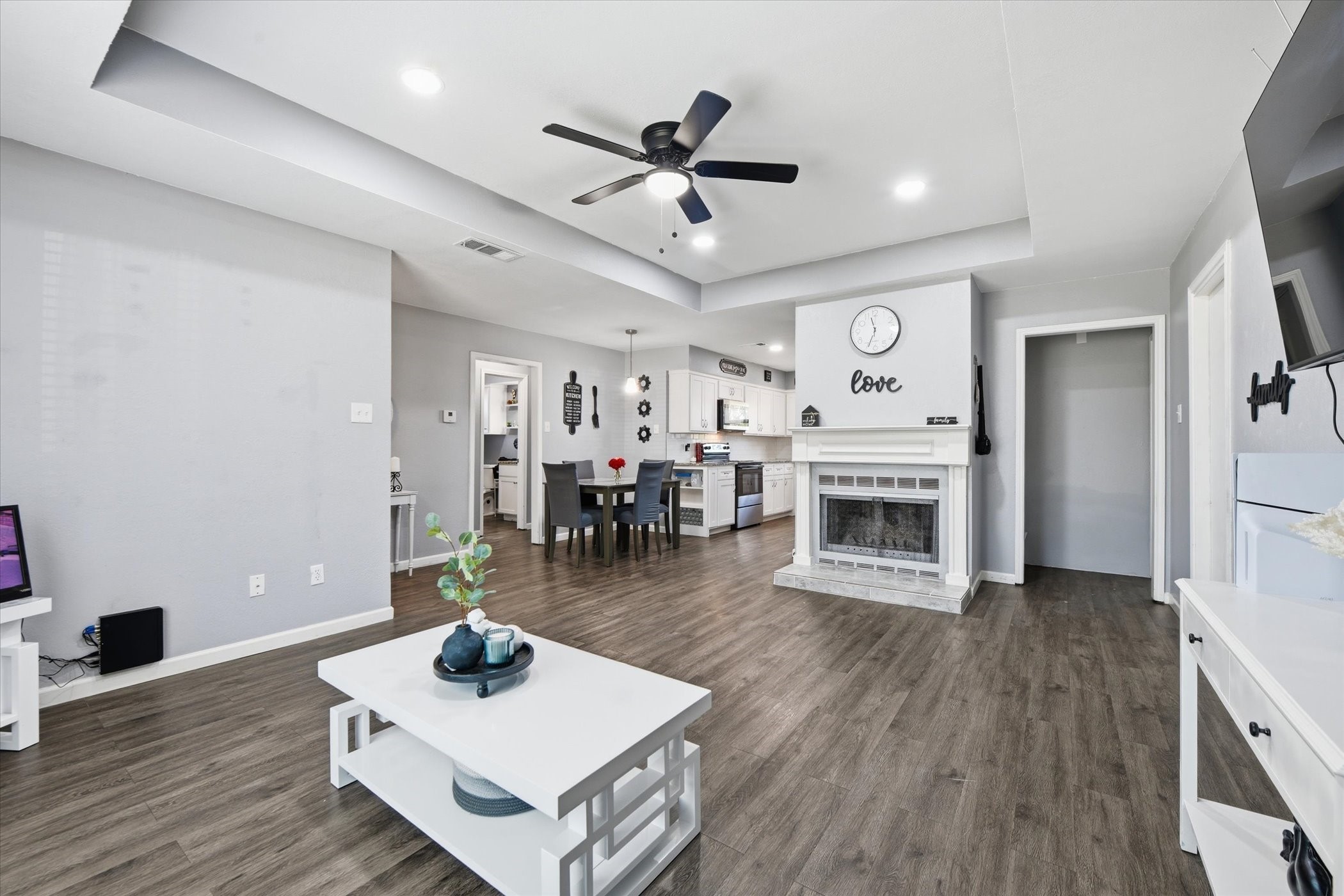 1728 S Bent Tree Trail Grand Prairie TX 75052
