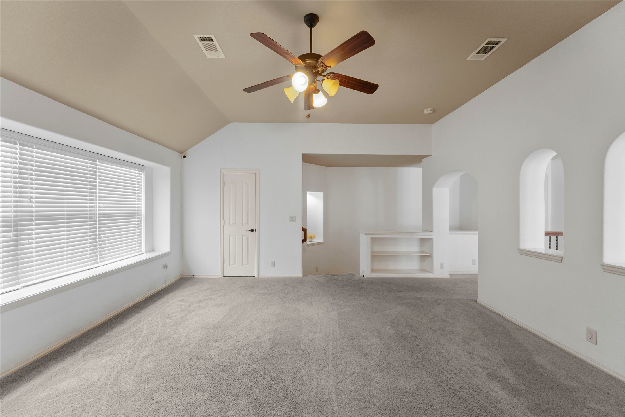 1204 E Shawnee Drive Savannah TX 76227