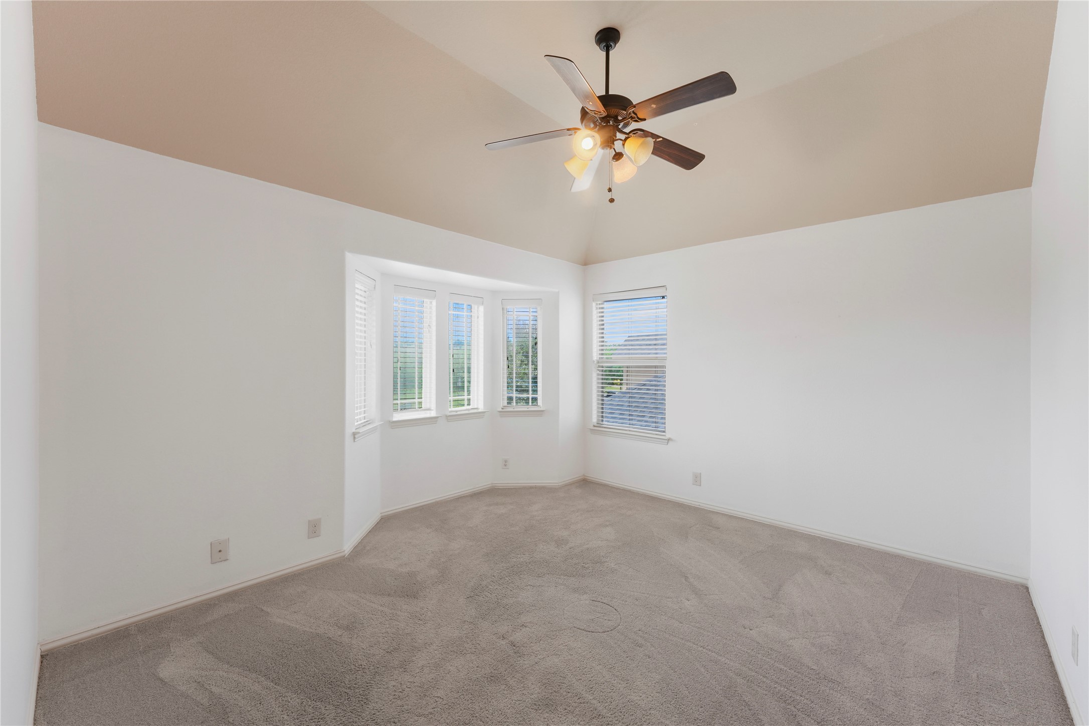1204 E Shawnee Drive Savannah TX 76227