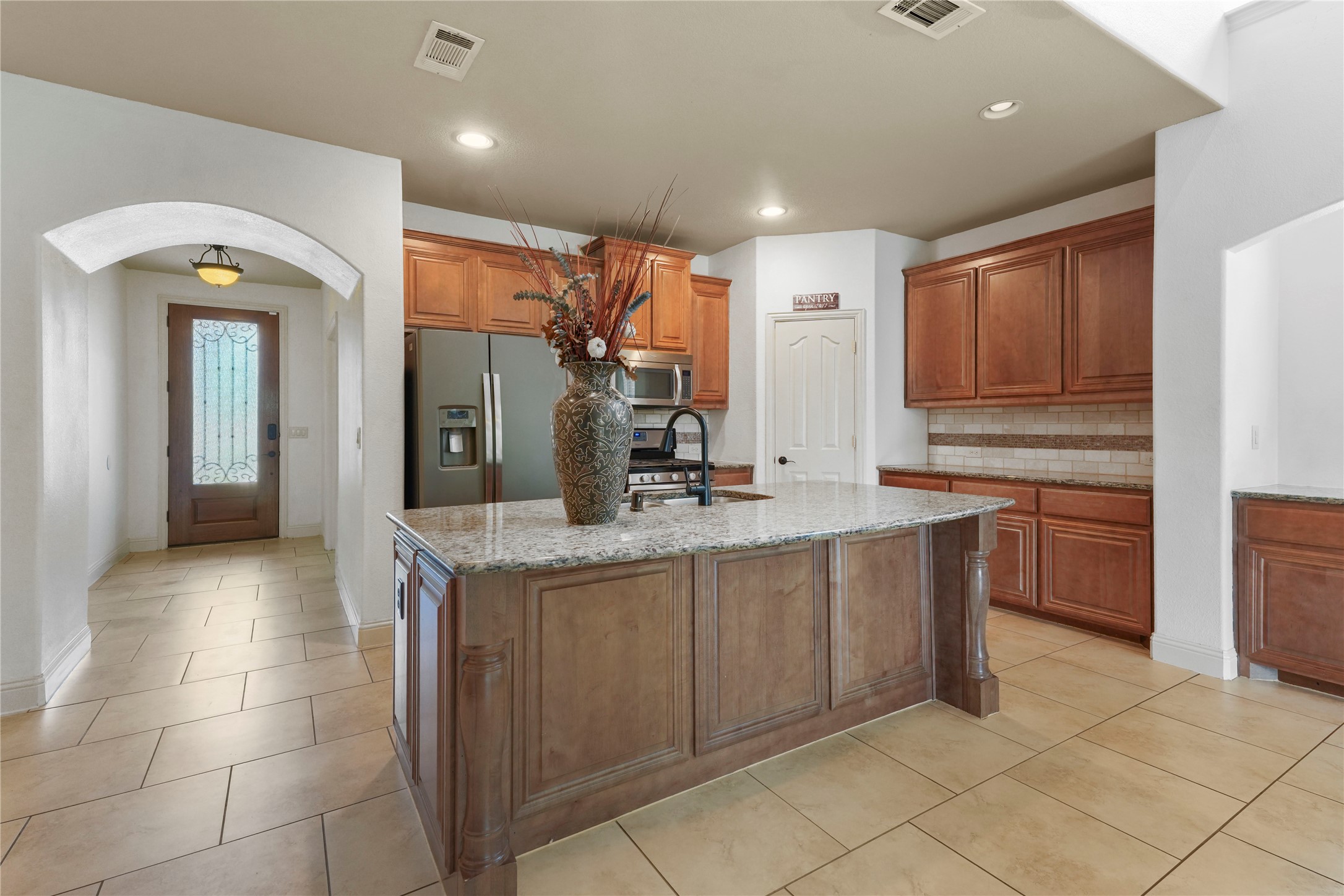 1204 E Shawnee Drive Savannah TX 76227