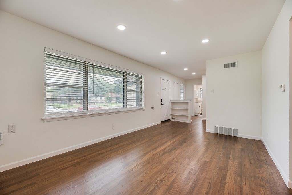 1959 Hillburn Drive Dallas TX 75217