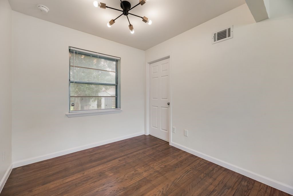 1959 Hillburn Drive Dallas TX 75217