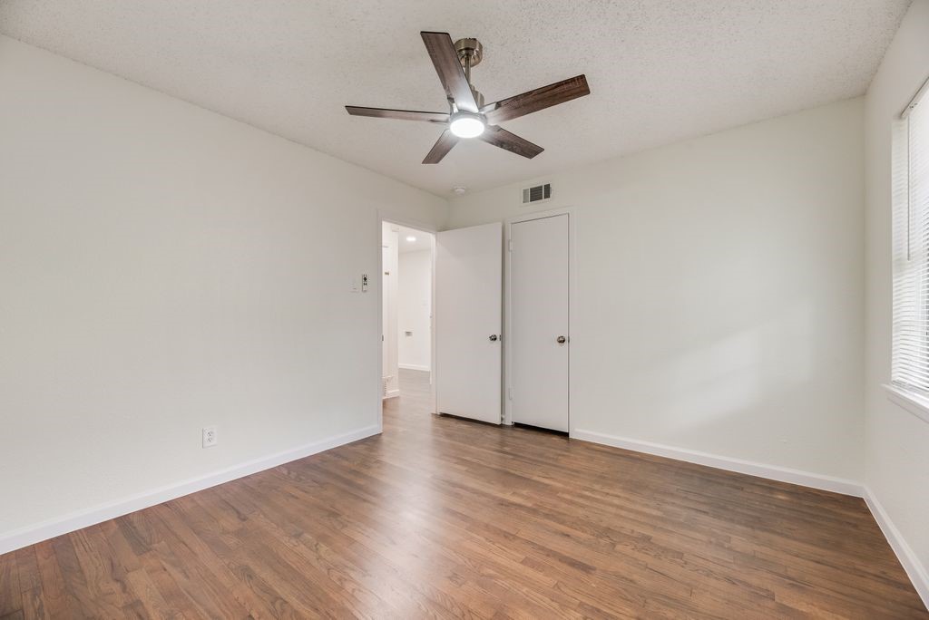 1959 Hillburn Drive Dallas TX 75217