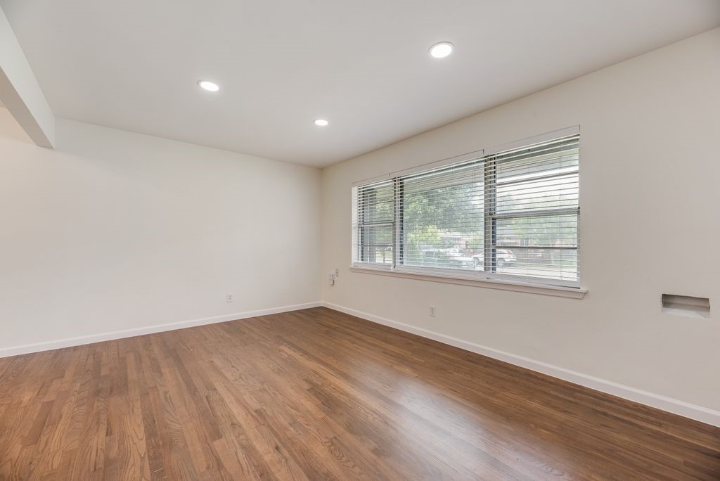 1959 Hillburn Drive Dallas TX 75217