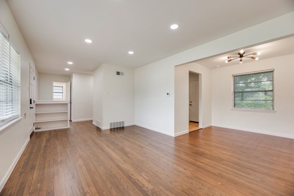 1959 Hillburn Drive Dallas TX 75217