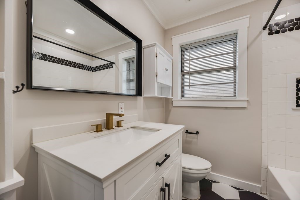1959 Hillburn Drive Dallas TX 75217