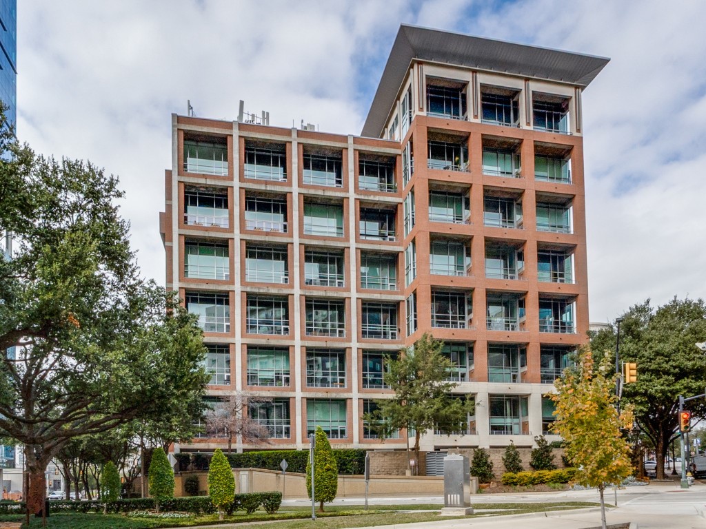2011 Cedar Springs Road Dallas TX 75201
