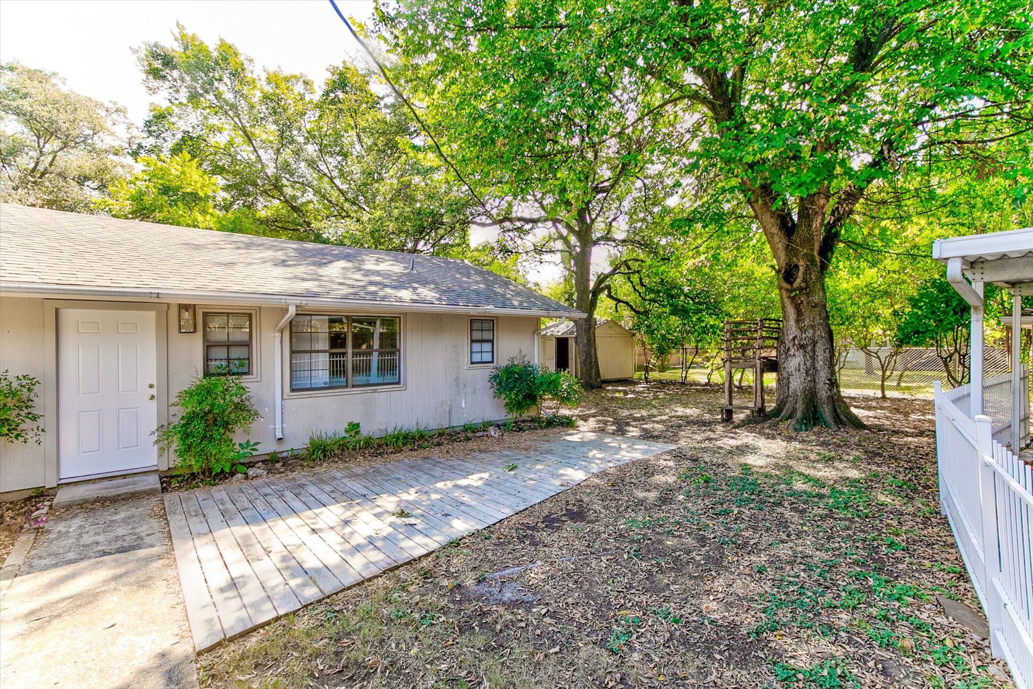 3727 W Biddison Street Fort Worth TX 76109