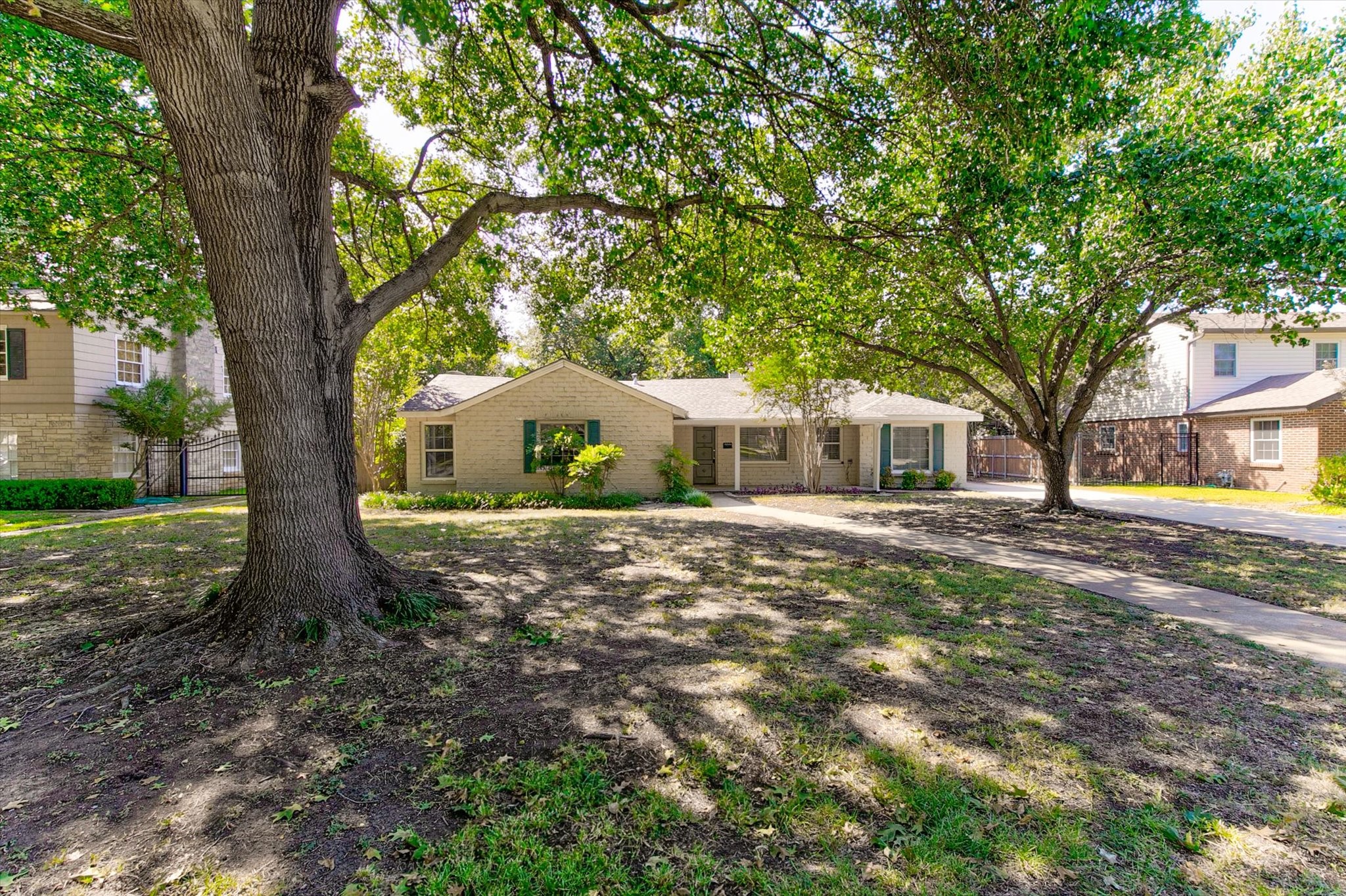 3727 W Biddison Street Fort Worth TX 76109