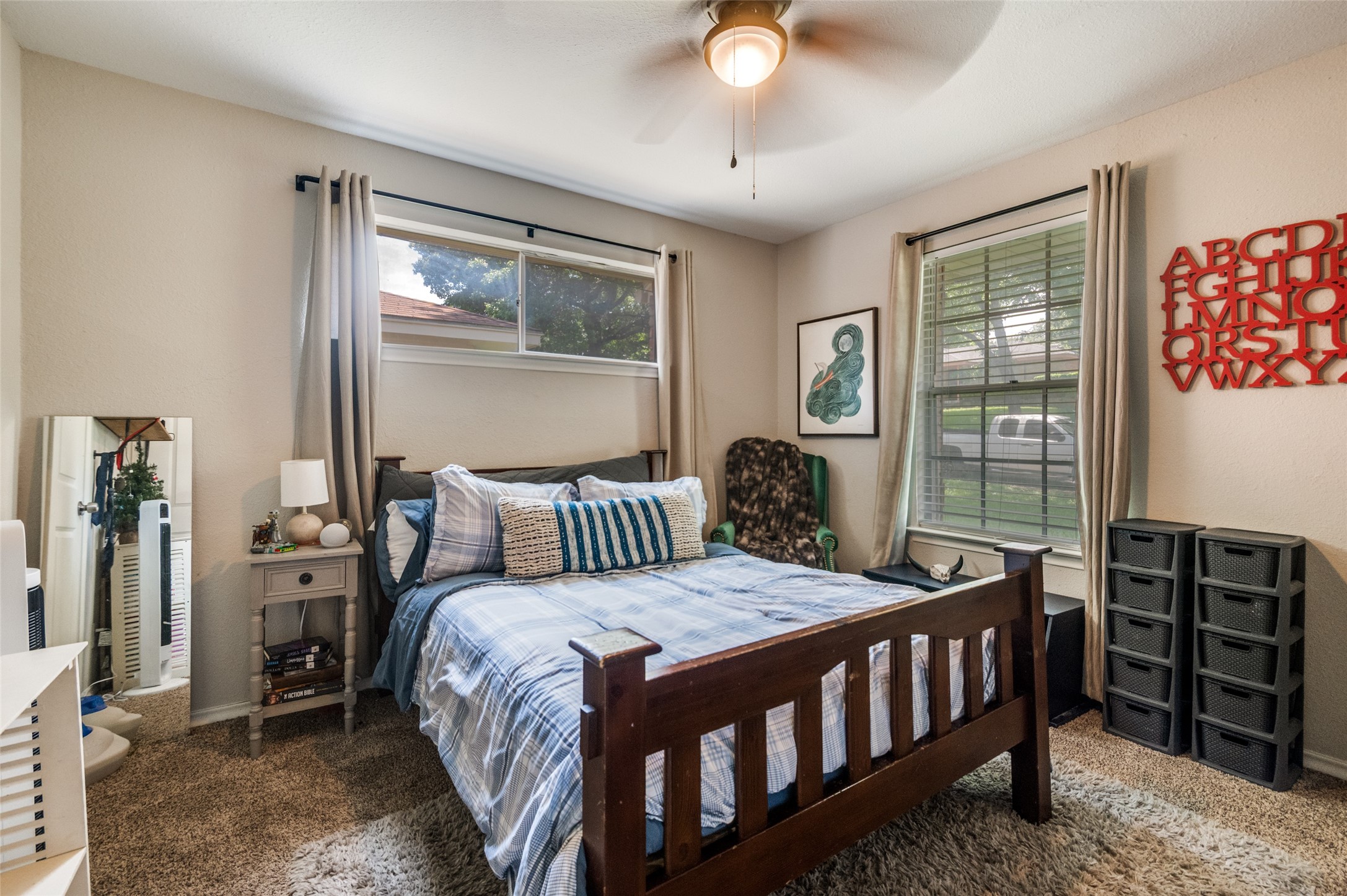 937 Ferncliff Dallas TX 75232