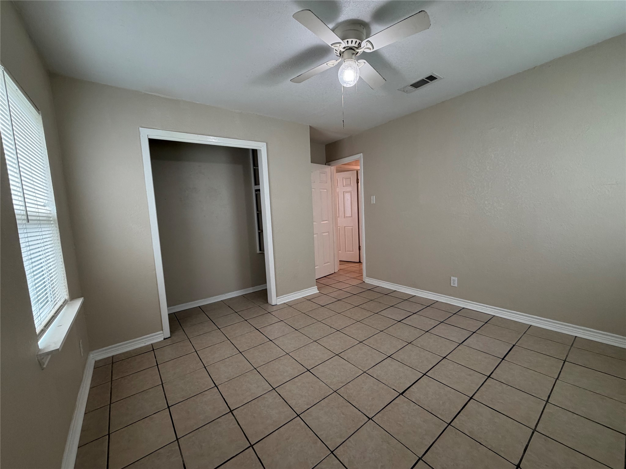 532 King Street Burleson TX 76028