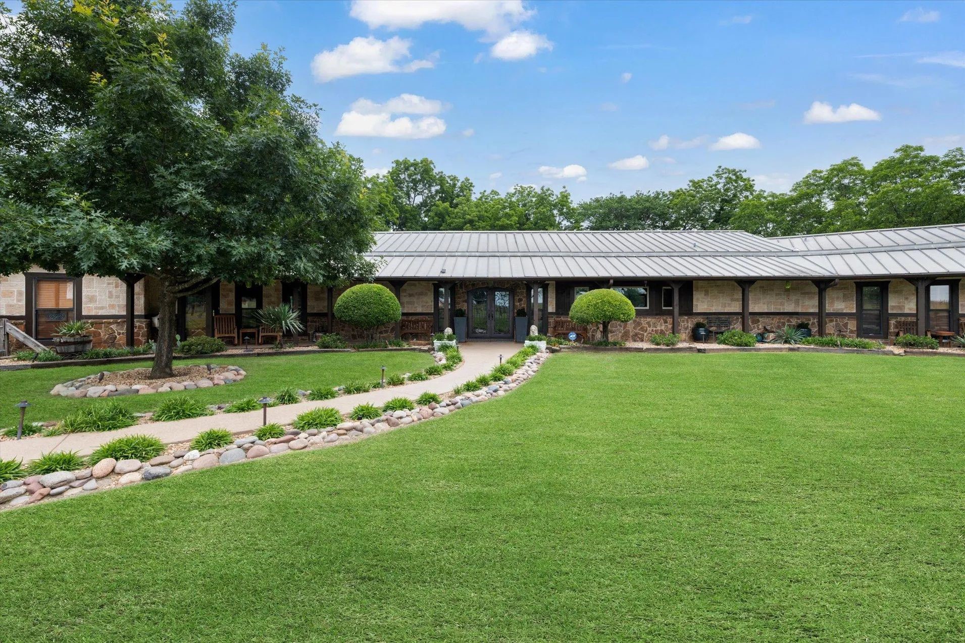 1382 E Black Jack Road Aubrey TX 76227