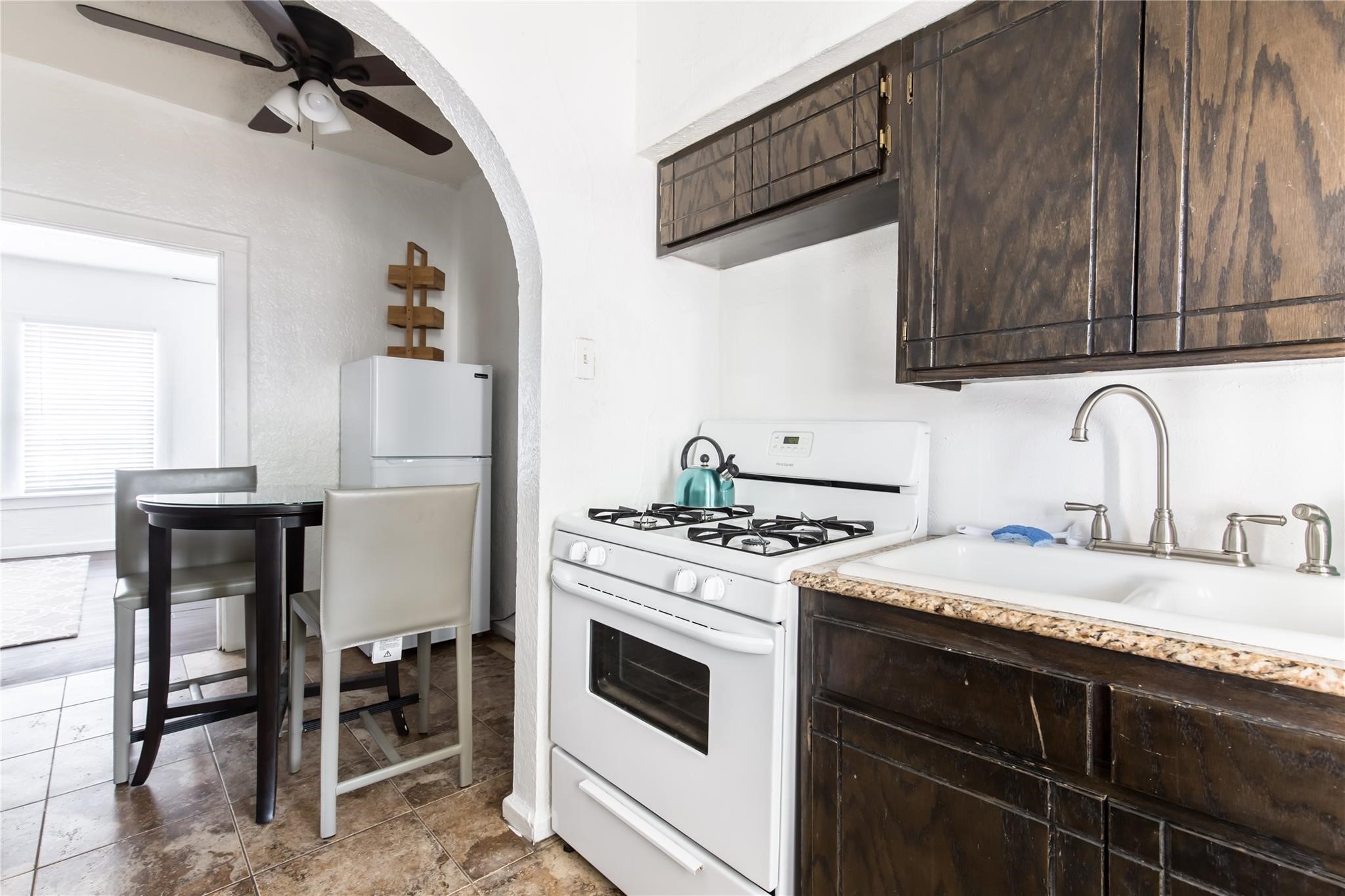 320 W Canty Street Dallas TX 75208