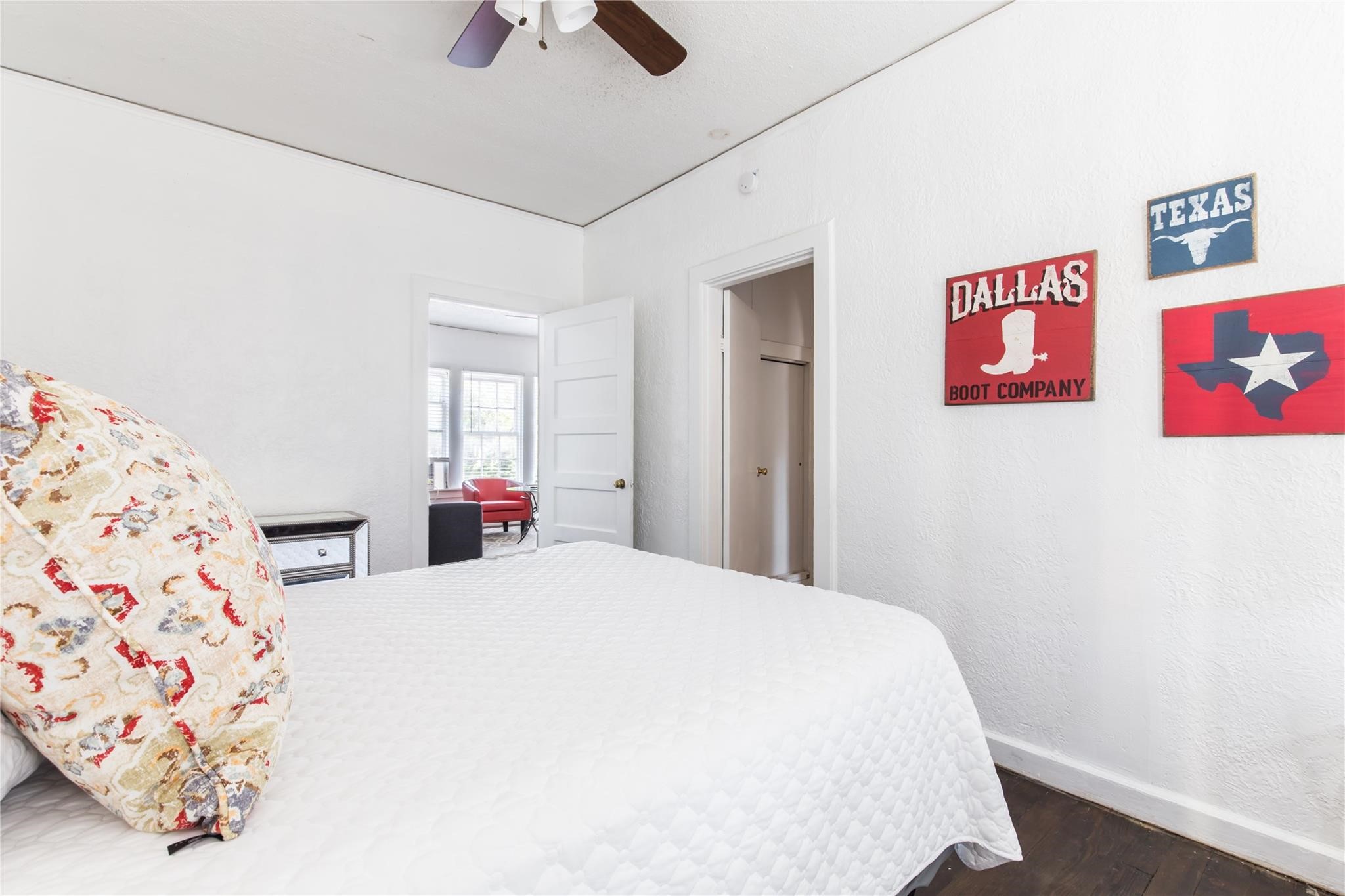 320 W Canty Street Dallas TX 75208