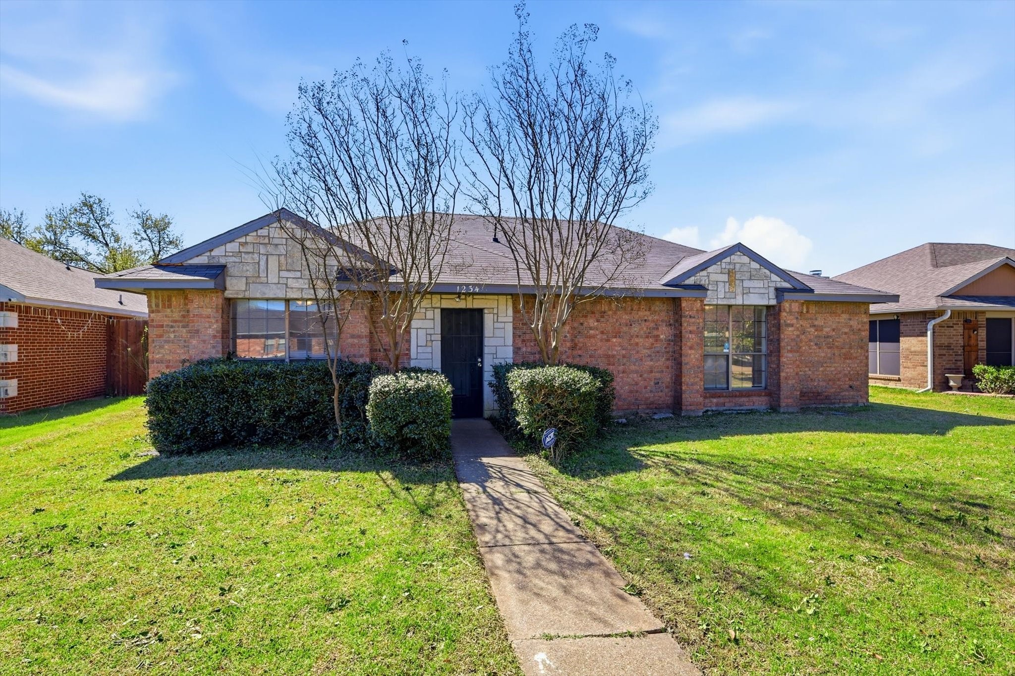 1234 Roan Drive Lancaster TX 75134