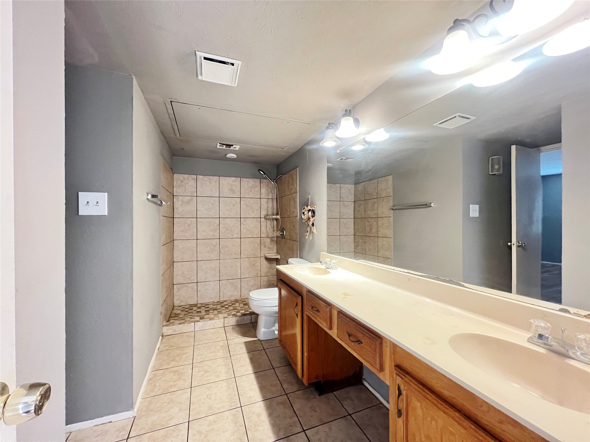 6011 Dooley Drive The Colony TX 75056