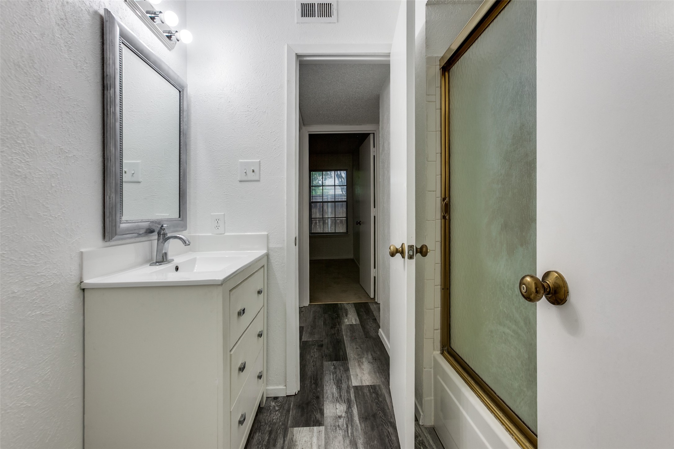 2111 E Belt Line Road Richardson TX 75081