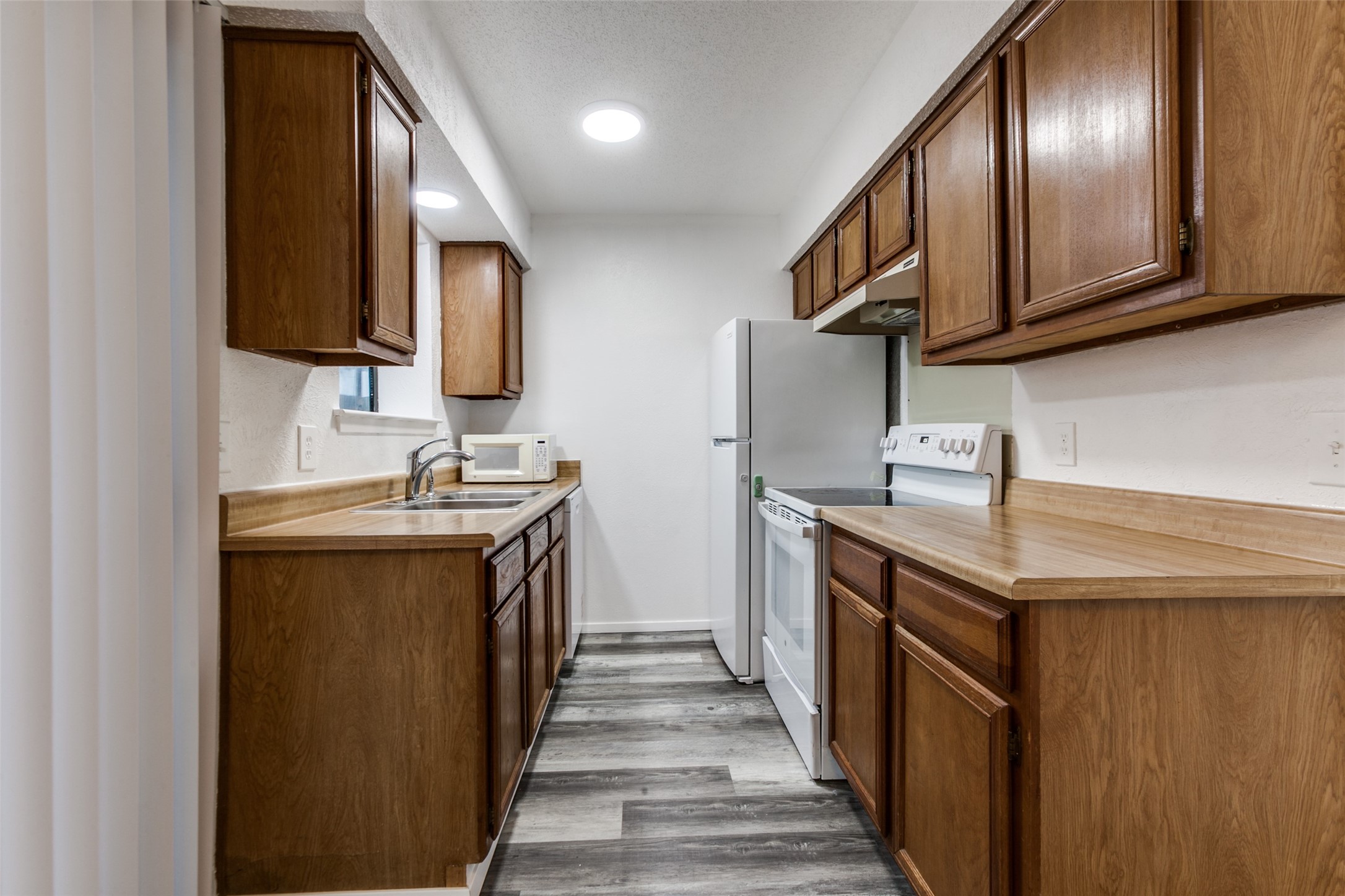 2111 E Belt Line Road Richardson TX 75081