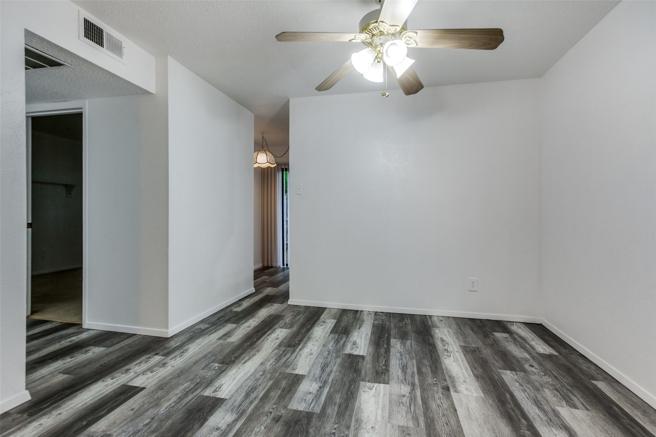 2111 E Belt Line Road Richardson TX 75081