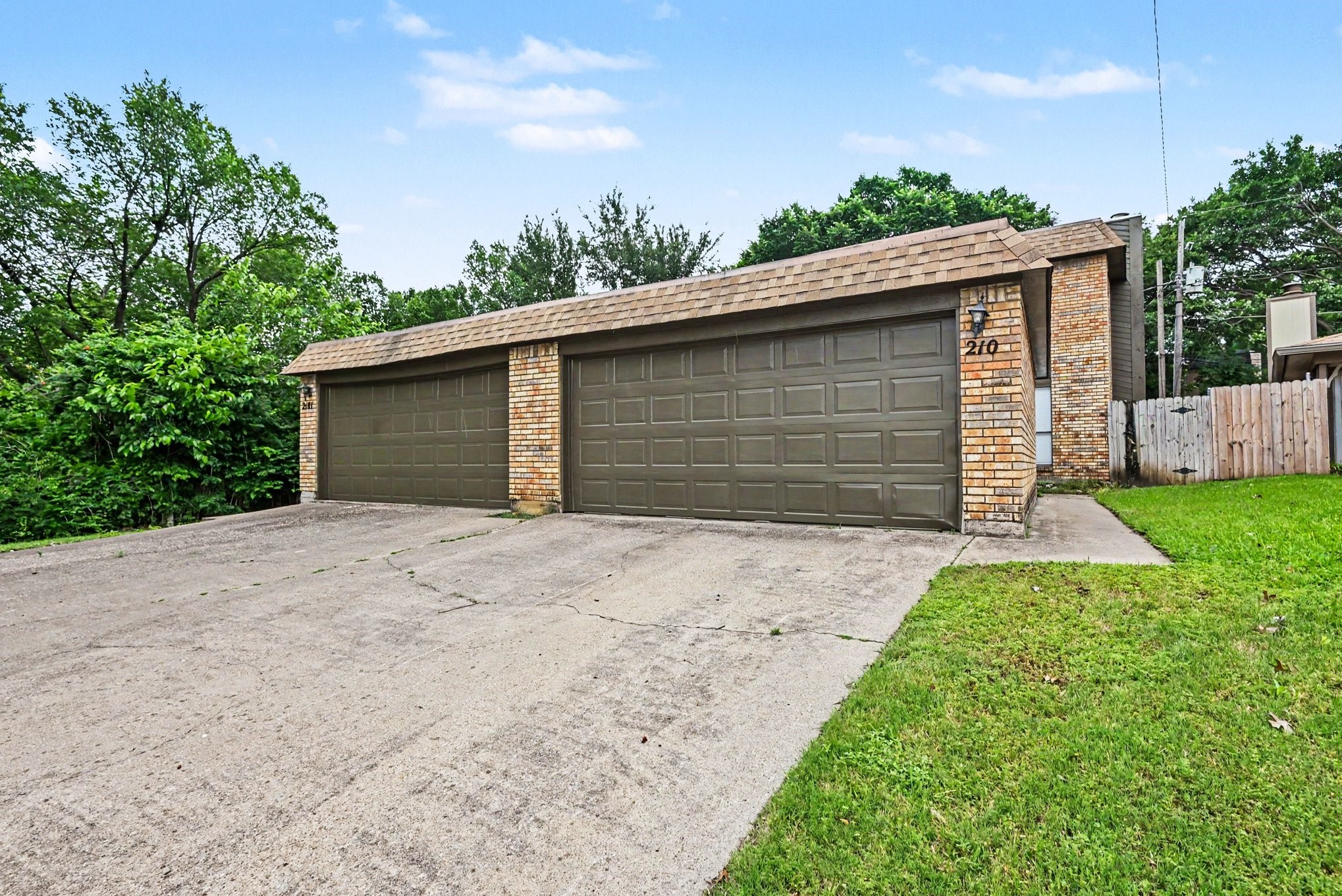 2103 Mistletoe Avenue Fort Worth TX 76110