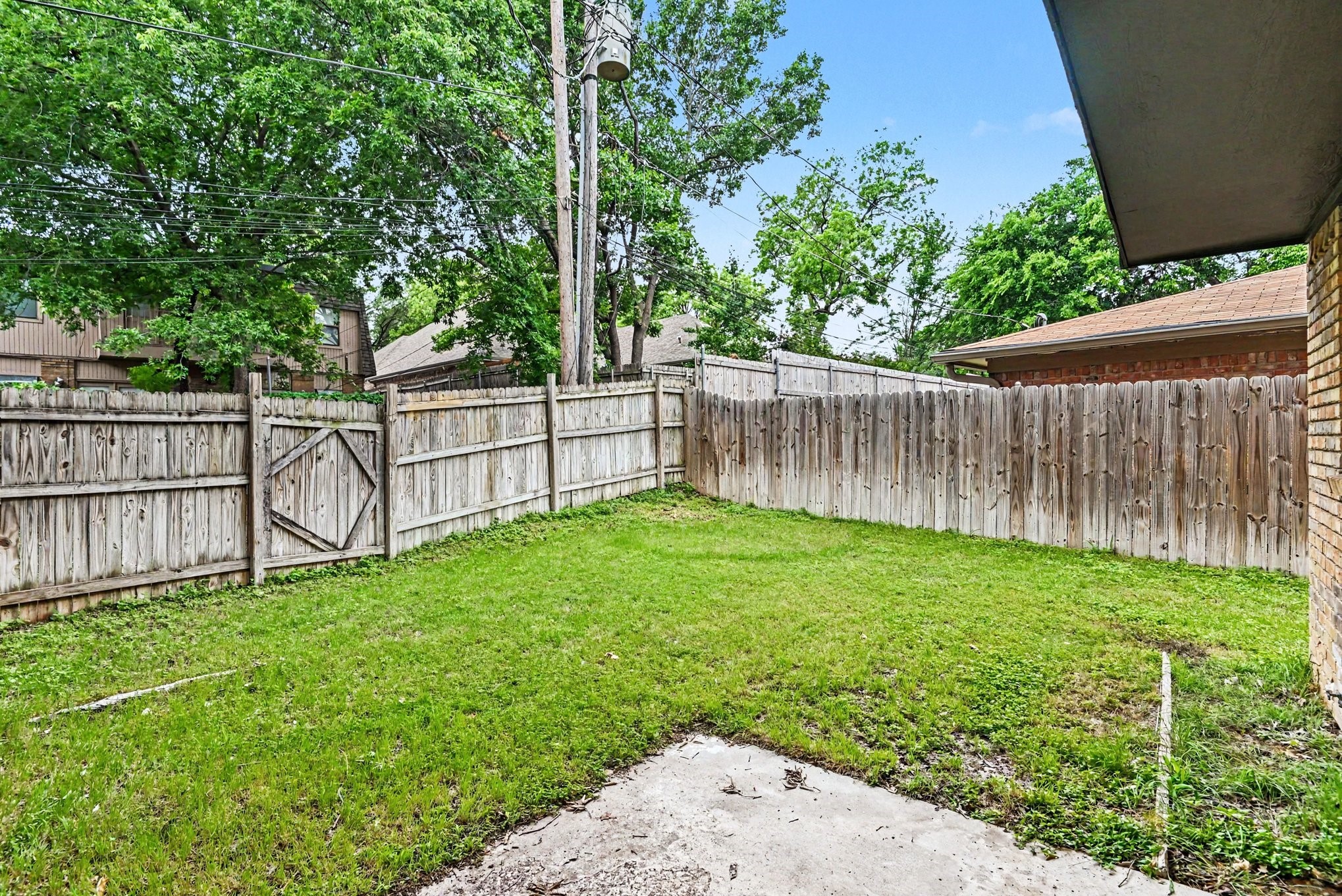 2103 Mistletoe Avenue Fort Worth TX 76110