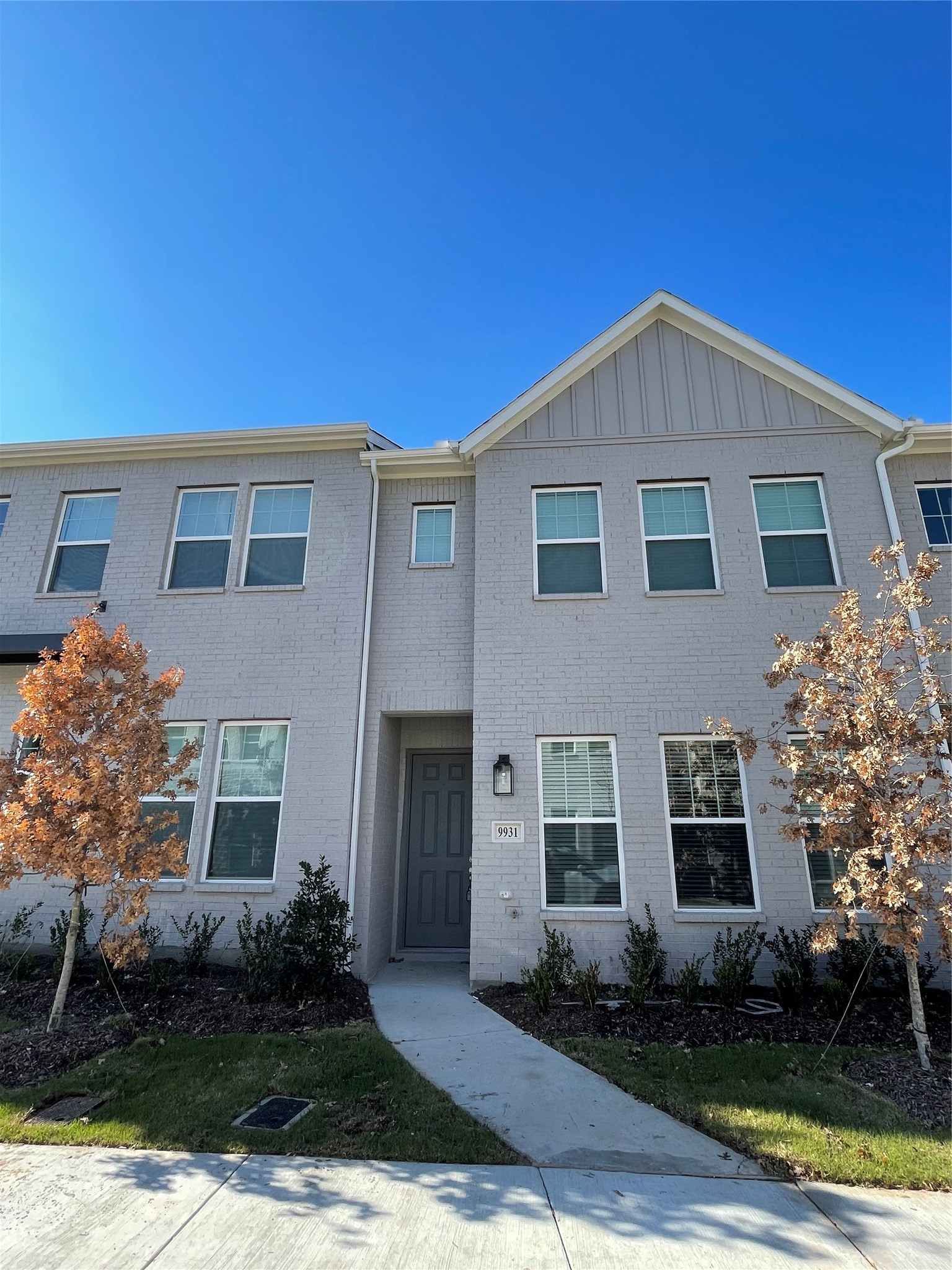 9931 Tolbert Street Irving TX 75063
