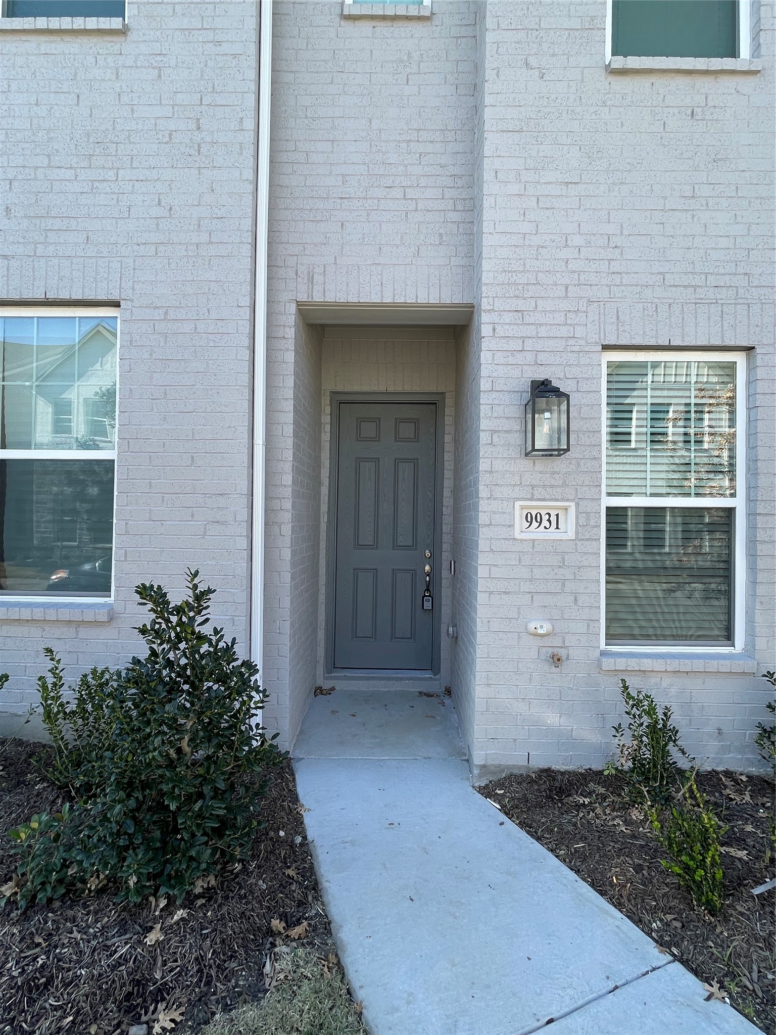 9931 Tolbert Street Irving TX 75063