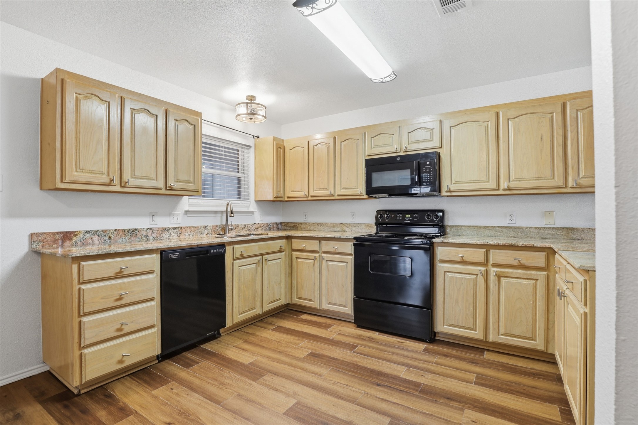 1502 Sharron Court Cleburne TX 76033