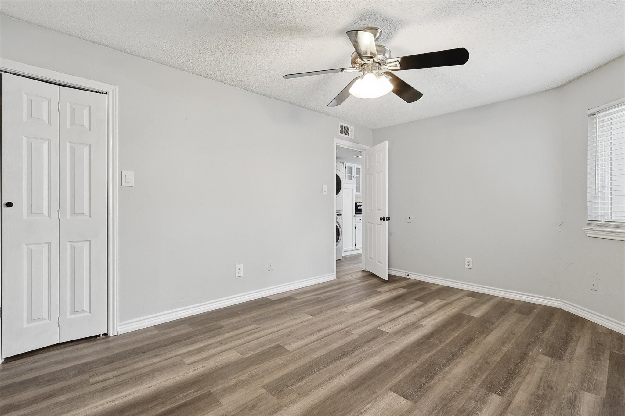 9805 Walnut Street Dallas TX 75243
