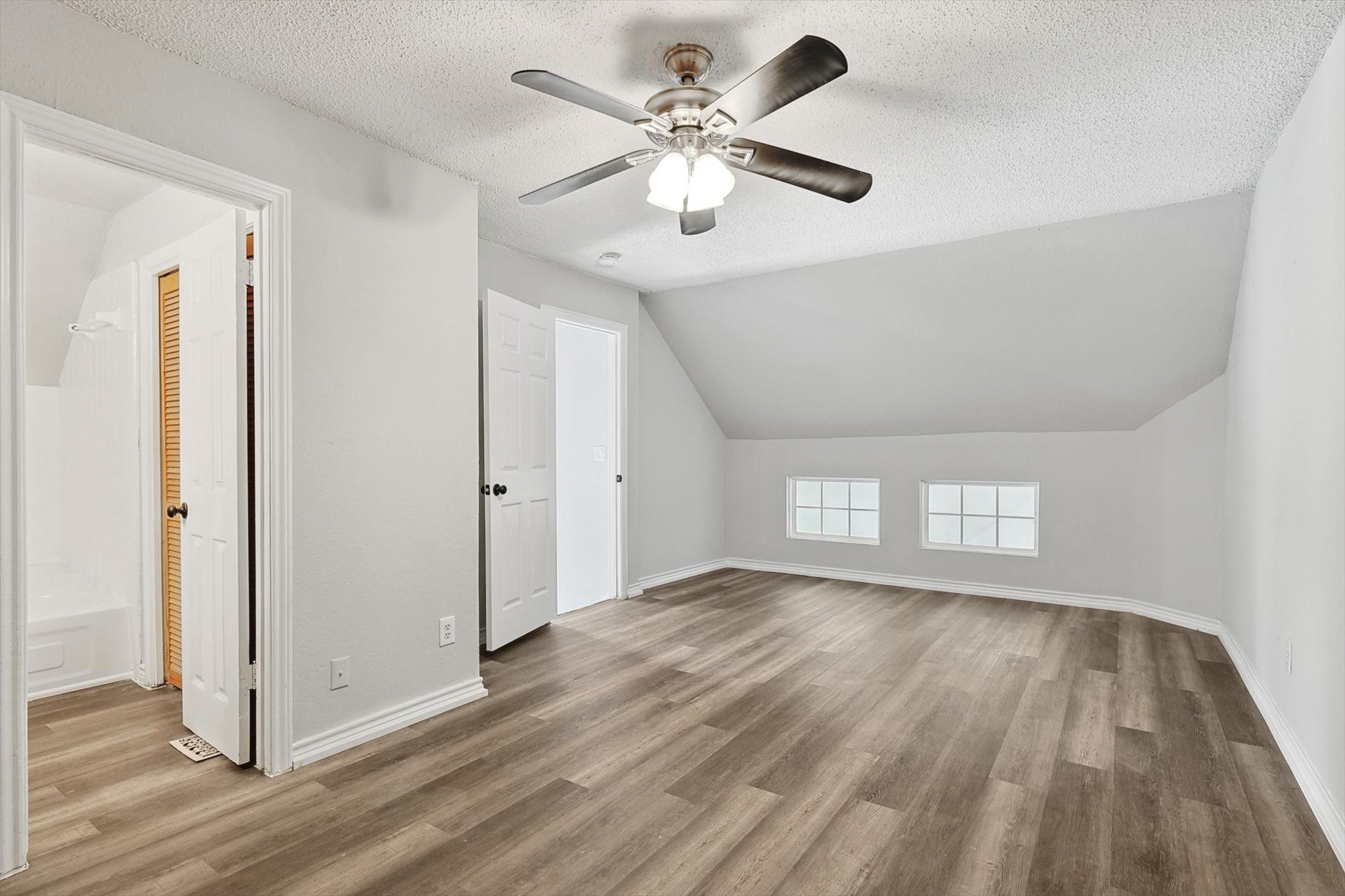 9805 Walnut Street Dallas TX 75243