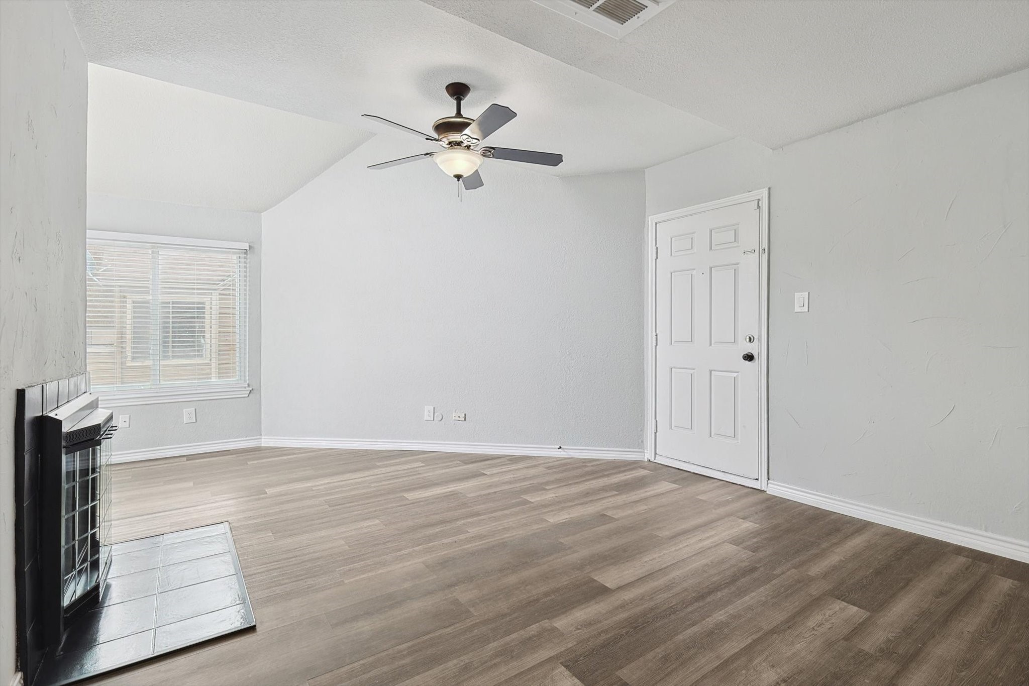 9805 Walnut Street Dallas TX 75243