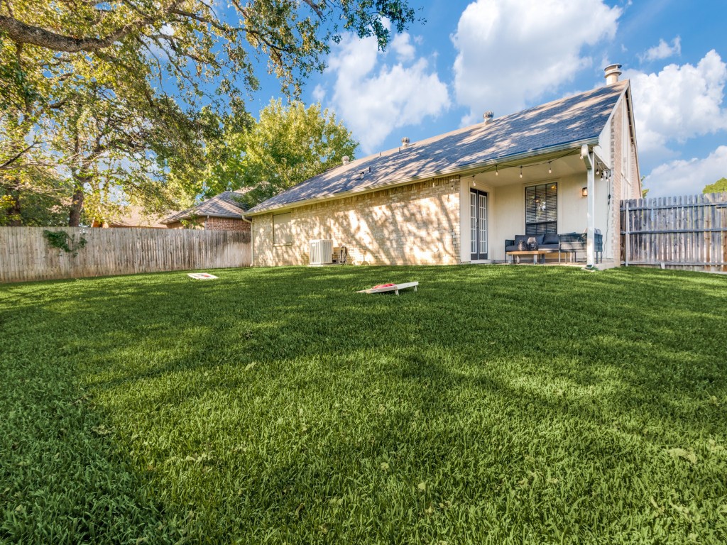 305 Westover Drive Euless TX 76039