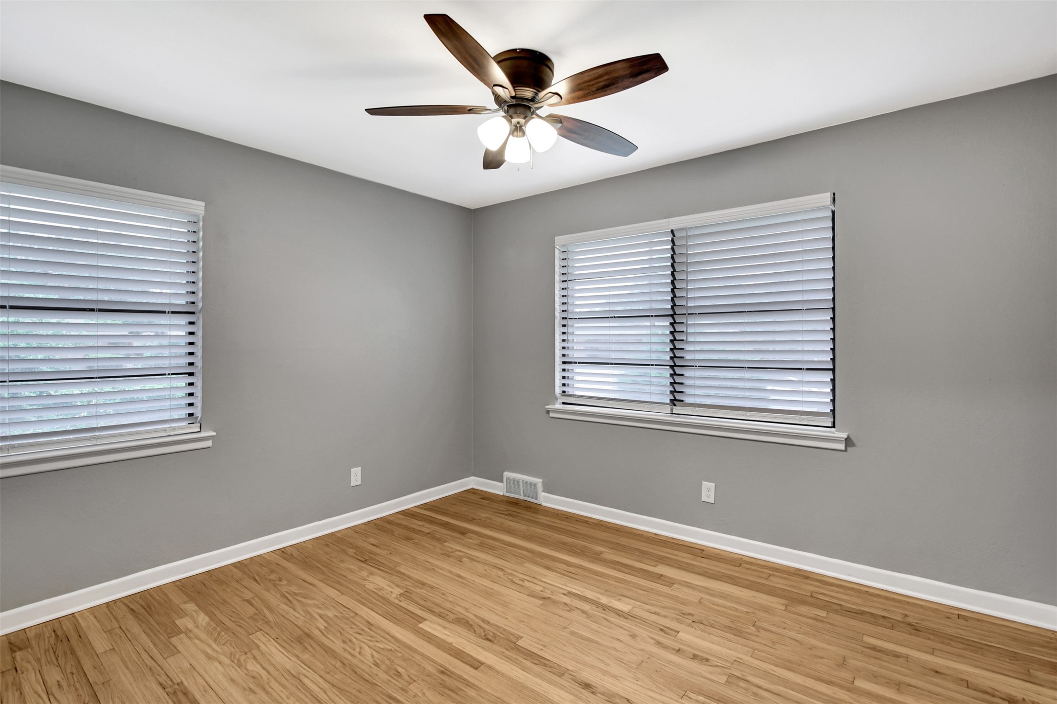 1422 Flamingo Lane Garland TX 75042