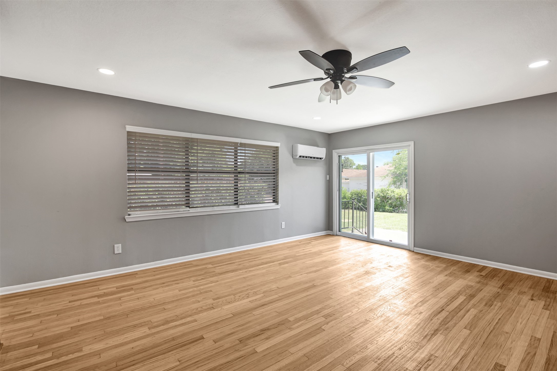 1422 Flamingo Lane Garland TX 75042
