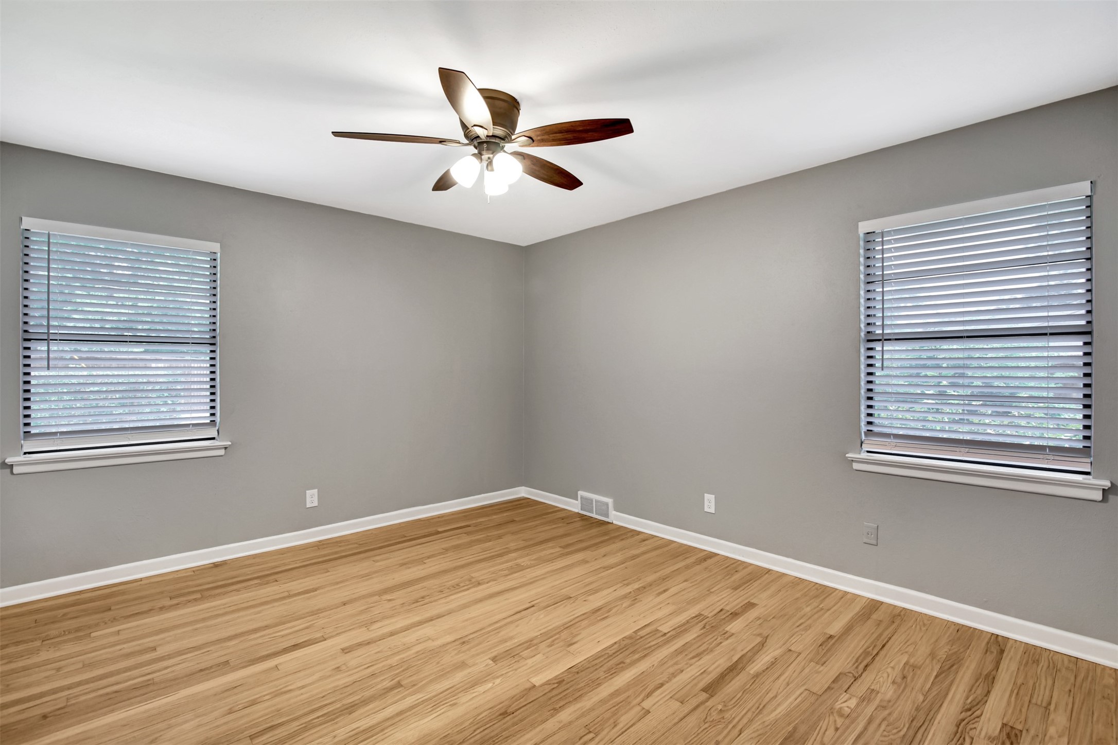 1422 Flamingo Lane Garland TX 75042