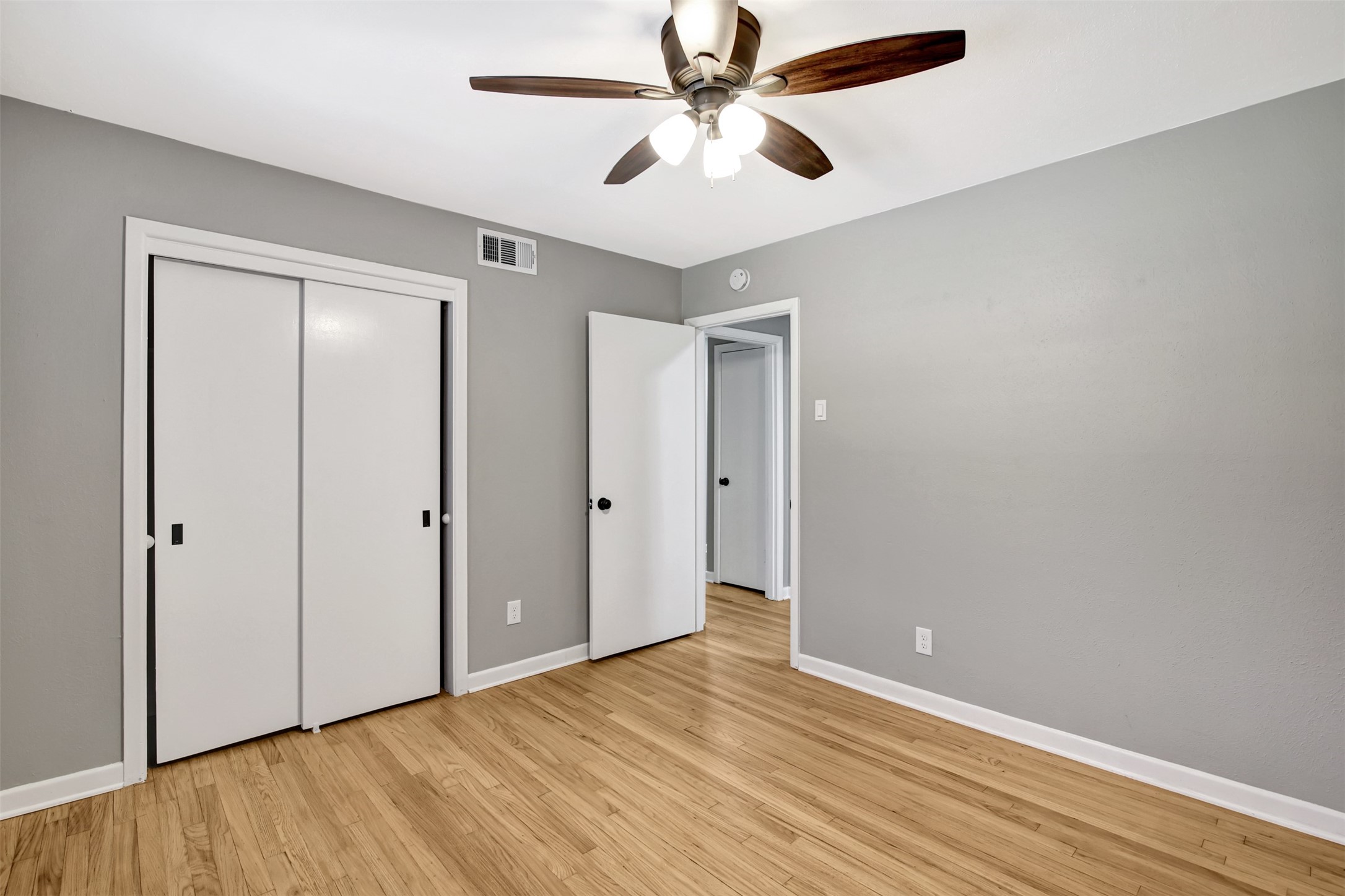 1422 Flamingo Lane Garland TX 75042