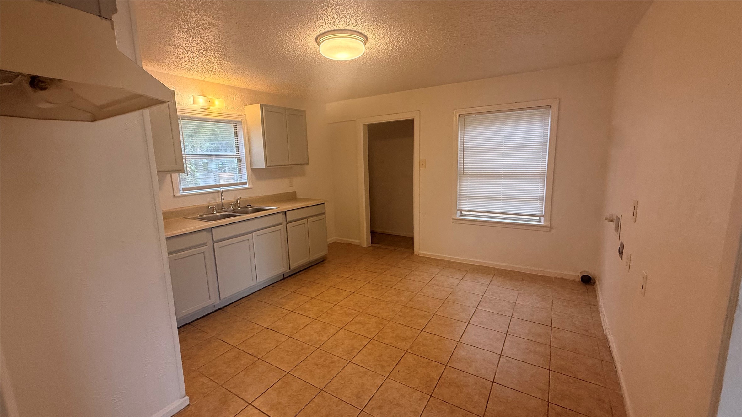 4503 Bradshaw Street Dallas TX 75215
