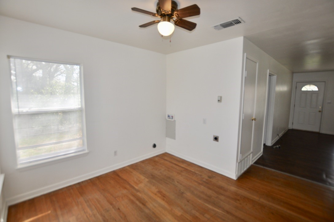 712 W Bridge Street Weatherford TX 76086