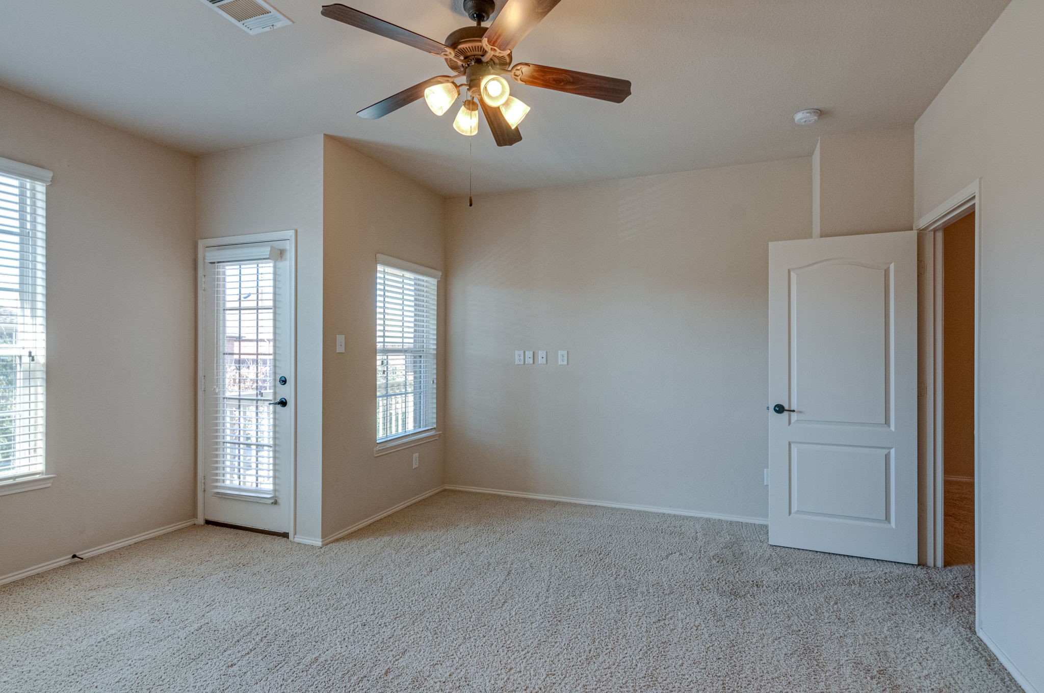 219 Knapford Station Euless TX 76040